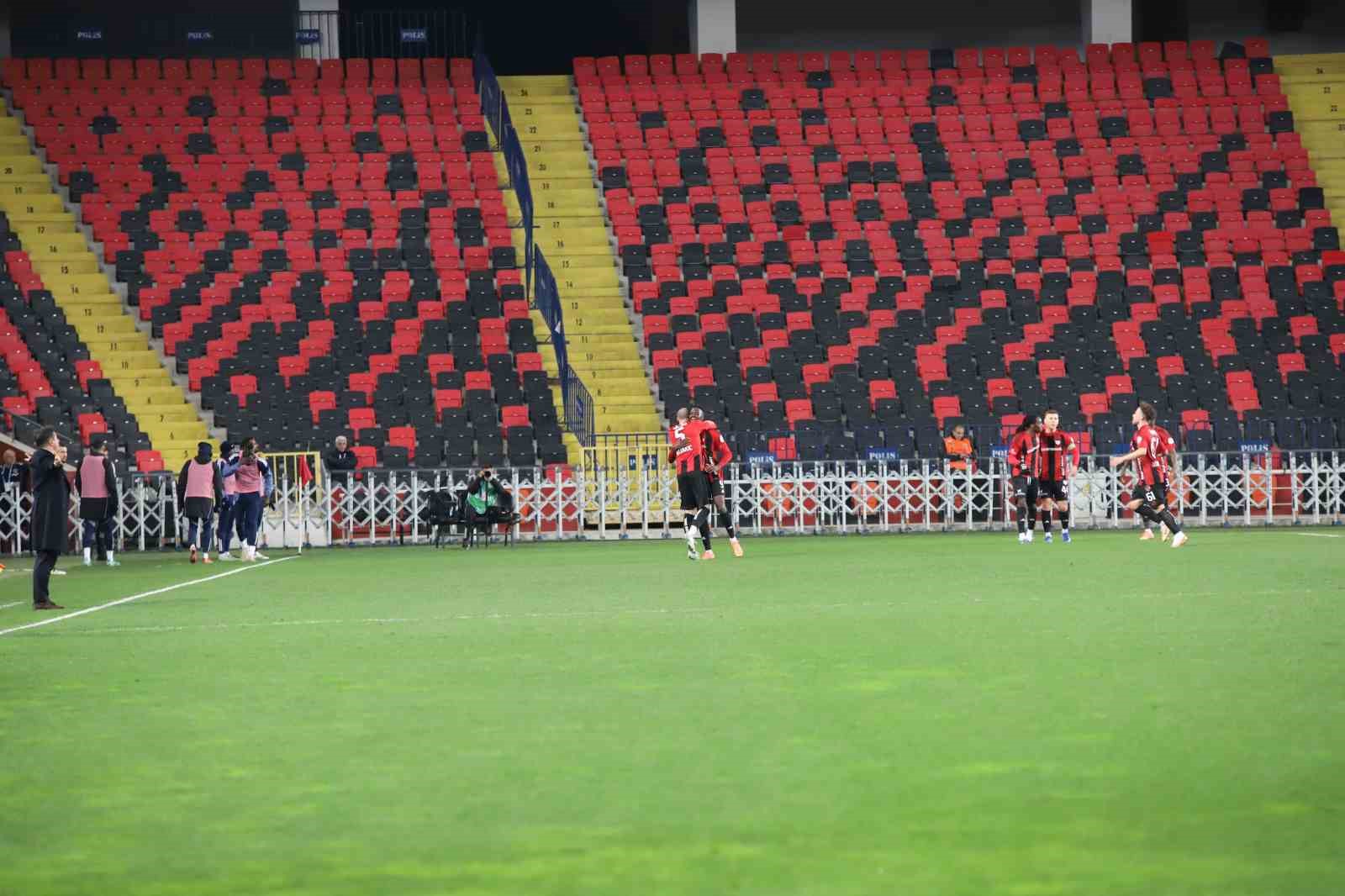 trendyol super lig gaziantep fk 2 kasimpasa 1 ilk yari 24 2YP6ugjb