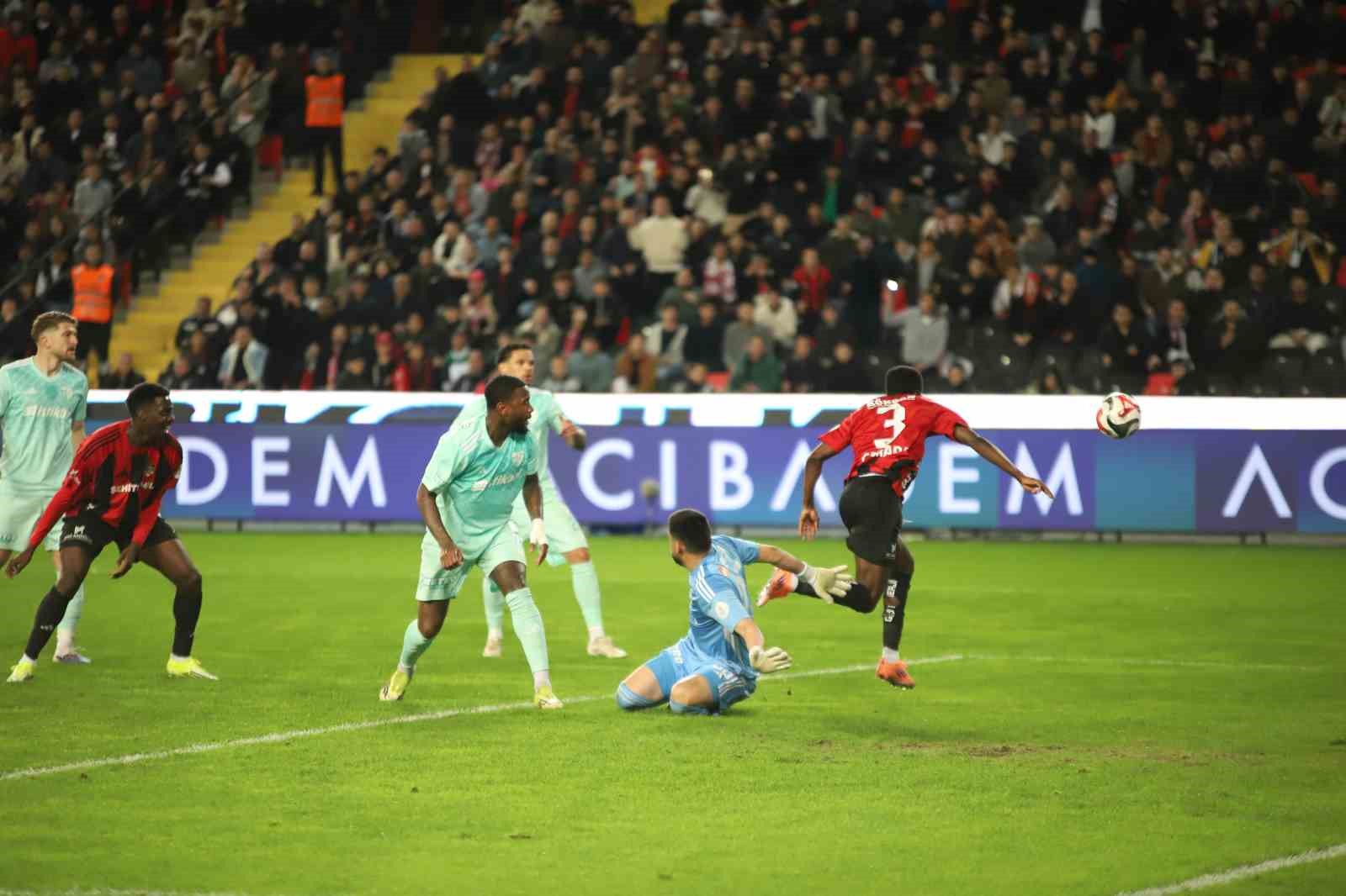 trendyol super lig gaziantep fk 2 kayserispor 0 ilk yari 16 H9TGhuvj