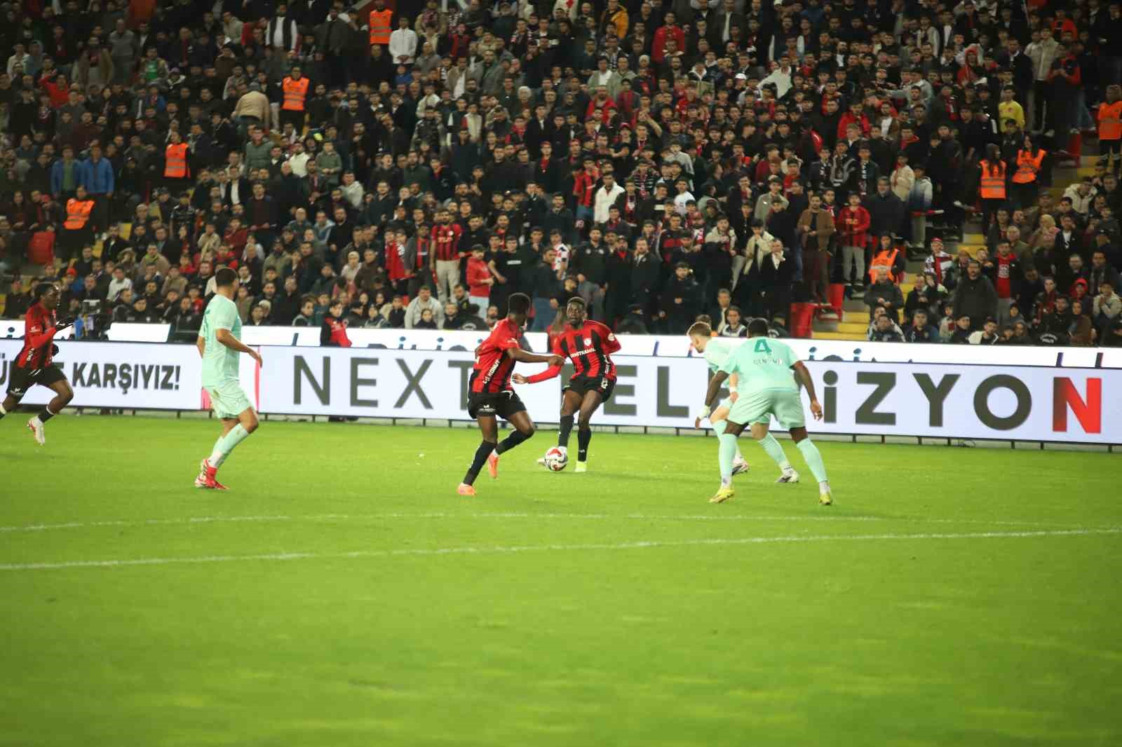 trendyol super lig gaziantep fk 2 kayserispor 0 ilk yari 17 WJ3VvCrz