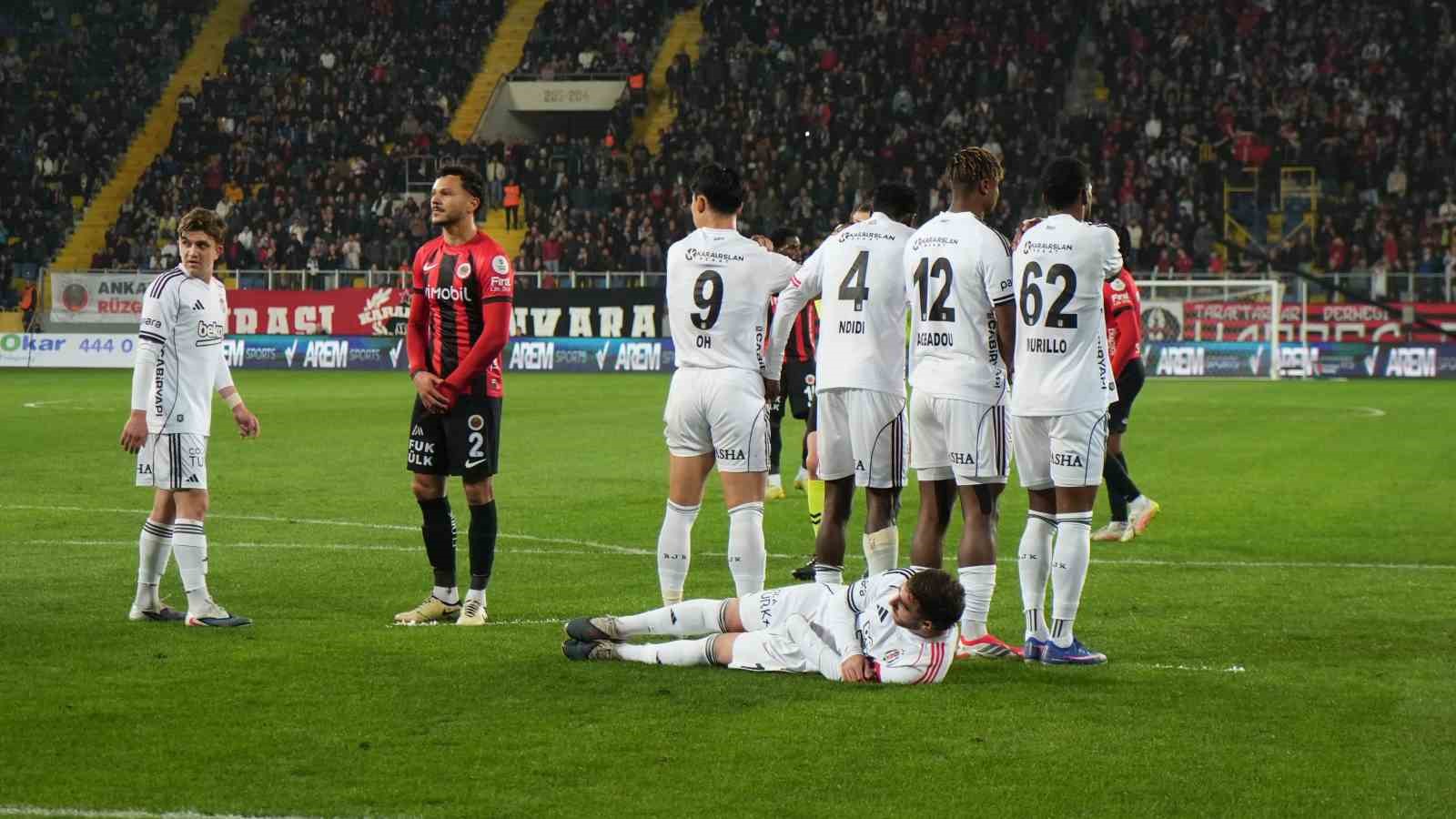 Trendyol Süper Lig: Gençlerbirliği: 0 - Beşiktaş: 0 (İlk yarı) 5 trendyol super lig genclerbirligi 0 besiktas 0 ilk yari 1 8FRcOgCn