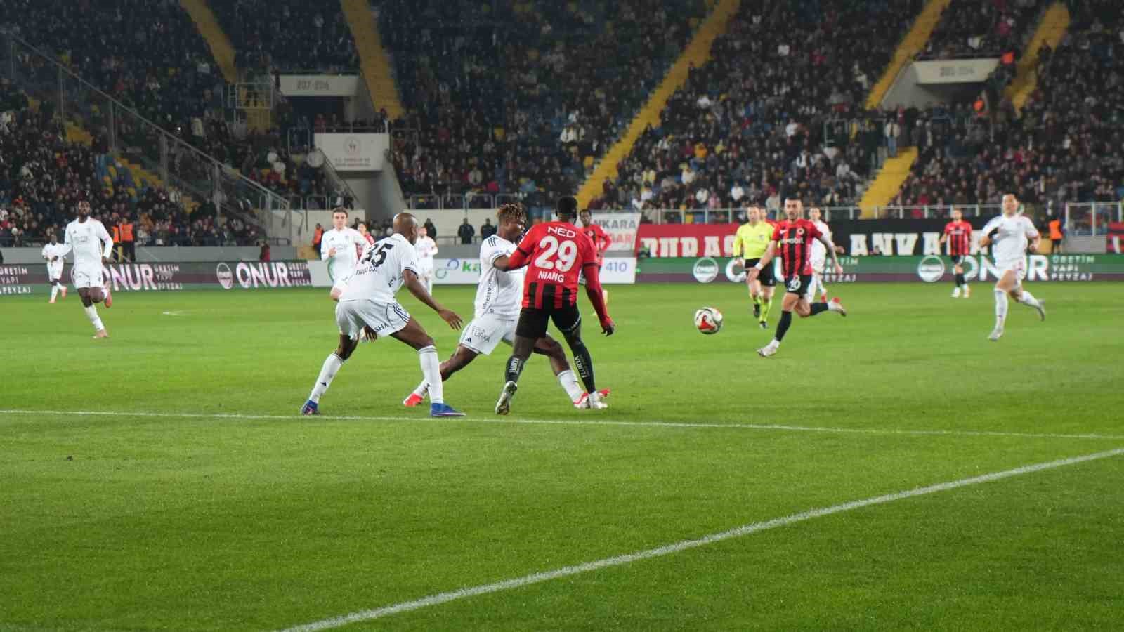 Trendyol Süper Lig: Gençlerbirliği: 0 - Beşiktaş: 0 (İlk yarı) 8 trendyol super lig genclerbirligi 0 besiktas 0 ilk yari 4 Bsj4SRgn