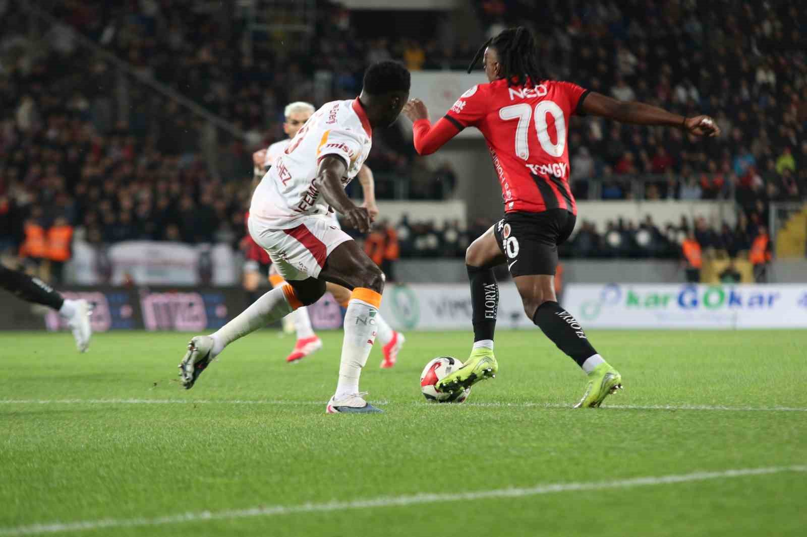 trendyol super lig genclerbirligi 0 galatasaray 2 ilk yari 5 K51ib911