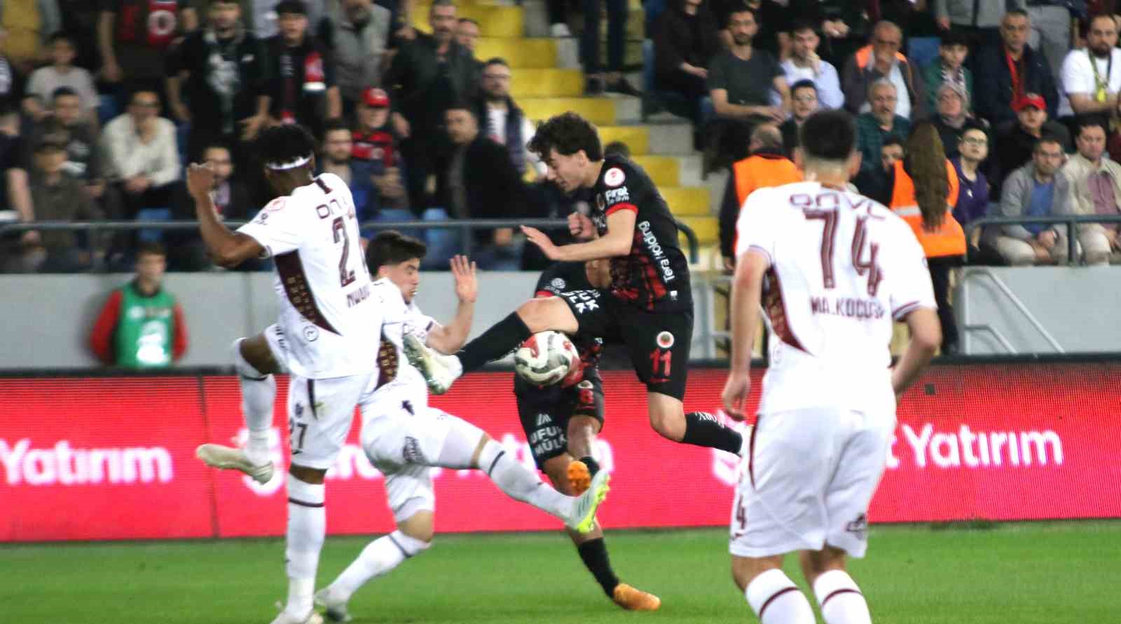 Trendyol Süper Lig: Gençlerbirliği: 0 - Trabzonspor: 0 (İlk yarı) 8 trendyol super lig genclerbirligi 0 trabzonspor 0 ilk yari 4 5L1kvEzU