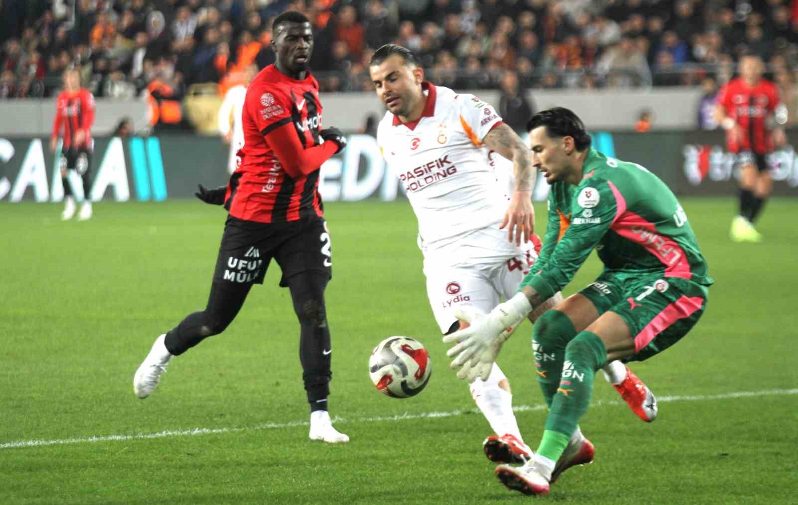 trendyol super lig genclerbirligi 1 galatasaray 2 mac sonucu 16 CwEaDMYr