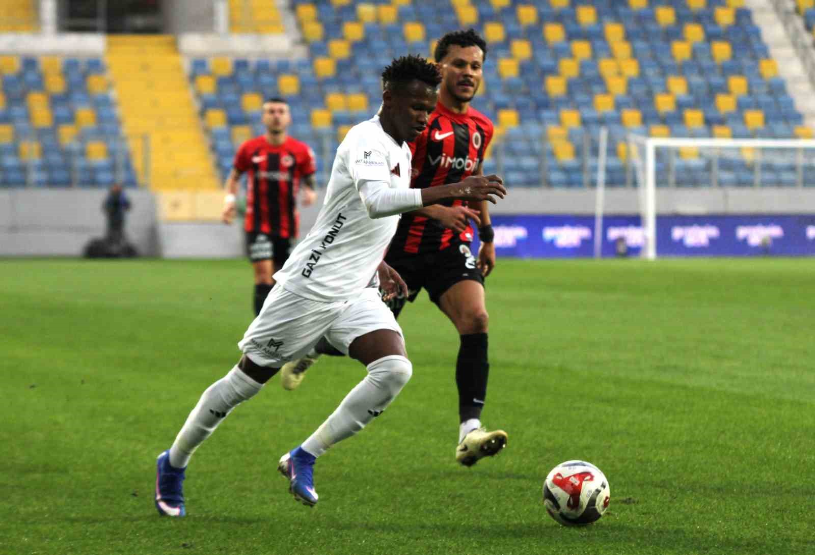 trendyol super lig genclerbirligi 1 gaziantep fk 0 ilk yari 2 OlkUBgg1