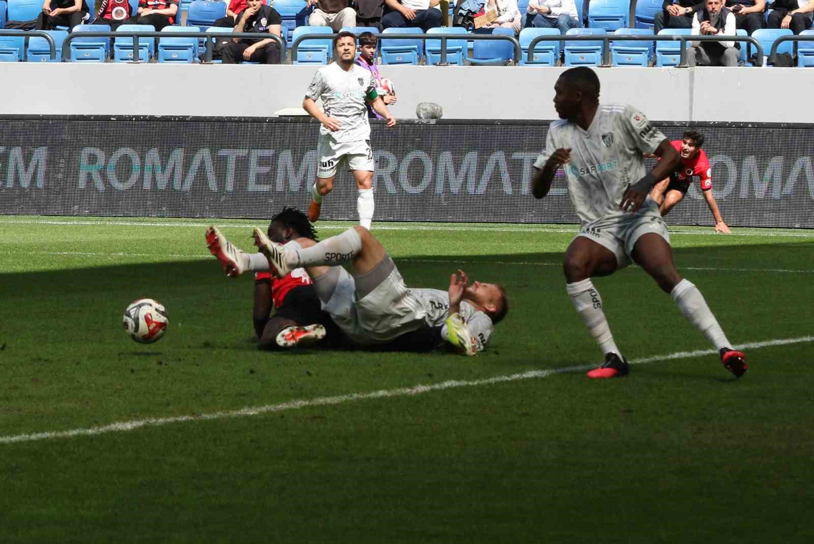 Trendyol Süper Lig: Gençlerbirliği: 1 - Kocaelispor: 0 (İlk yarı) 5 trendyol super lig genclerbirligi 1 kocaelispor 0 ilk yari 1 uJE654OD