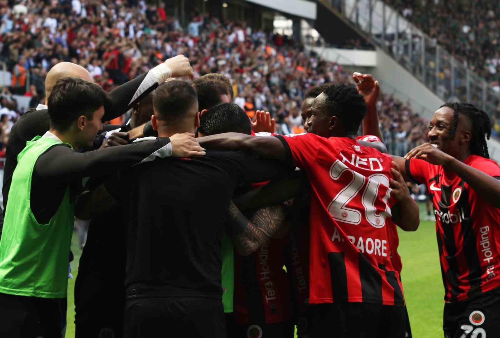 Trendyol Süper Lig: Gençlerbirliği: 1 - Kocaelispor: 0 (İlk yarı) 9 trendyol super lig genclerbirligi 1 kocaelispor 0 ilk yari 5 1EfEp8lh
