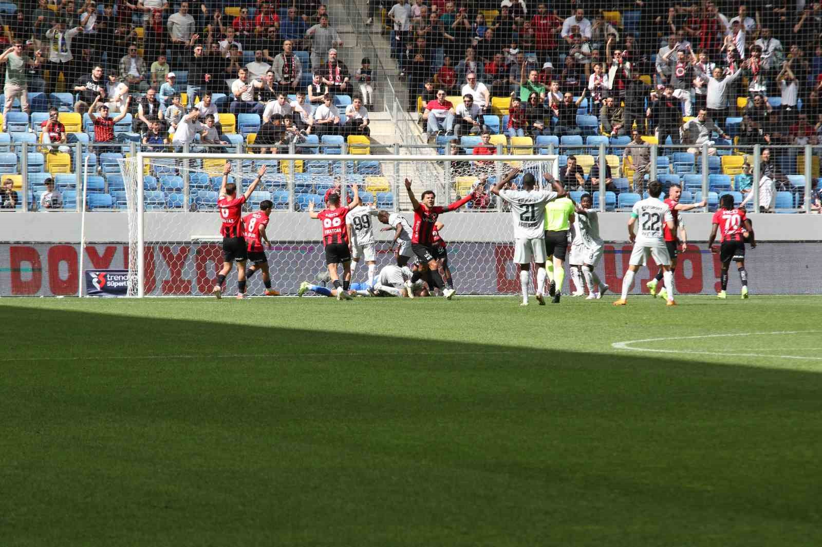 Trendyol Süper Lig: Gençlerbirliği: 1 - Kocaelispor: 0 (İlk yarı) 11 trendyol super lig genclerbirligi 1 kocaelispor 0 ilk yari 7