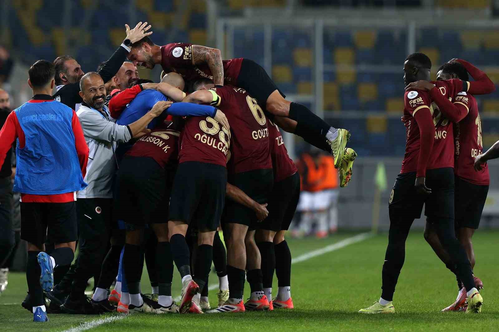 Trendyol Süper Lig: Gençlerbirliği: 1 - RAMS Başakşehir: 0 (İlk yarı) 8 trendyol super lig genclerbirligi 1 rams basaksehir 0 ilk yari 4 AN7DwgsL