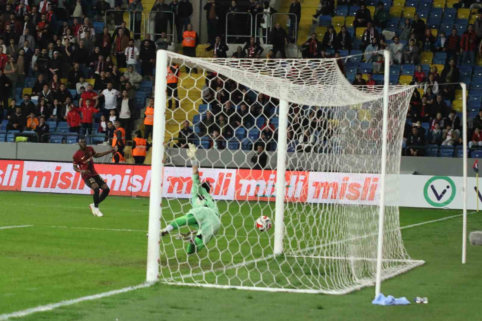 Trendyol Süper Lig: Gençlerbirliği: 2 - Kasımpaşa: 2 (ilk yarı) 6 trendyol super lig genclerbirligi 2 kasimpasa 2 ilk yari 2 iJkuOXt5