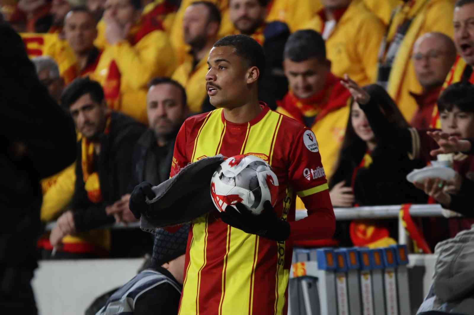trendyol super lig goztepe 0 eyupspor 0 ilk yari 11 zMlnn2ZW