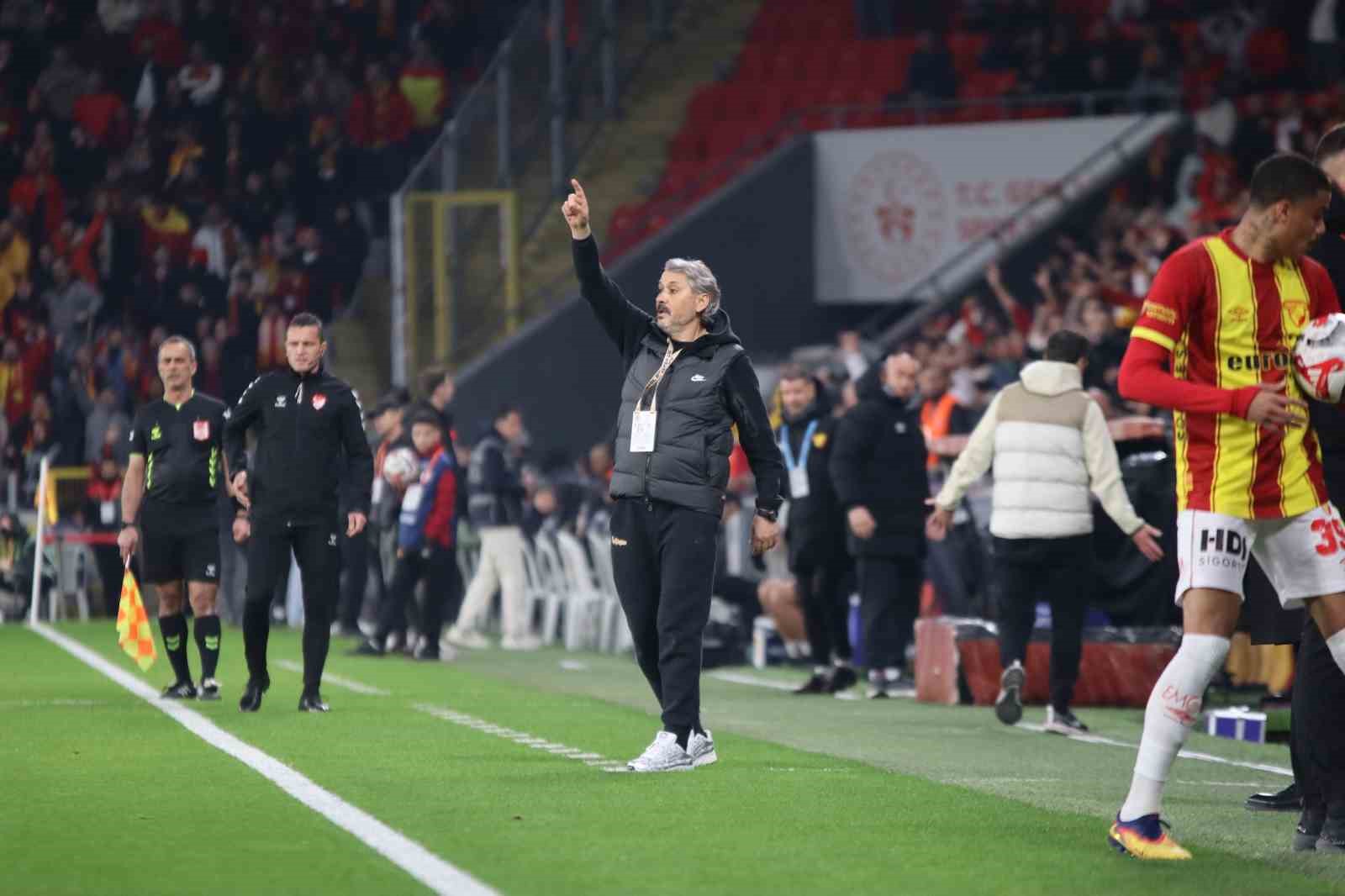 trendyol super lig goztepe 0 eyupspor 0 ilk yari 14 kR15pEXG