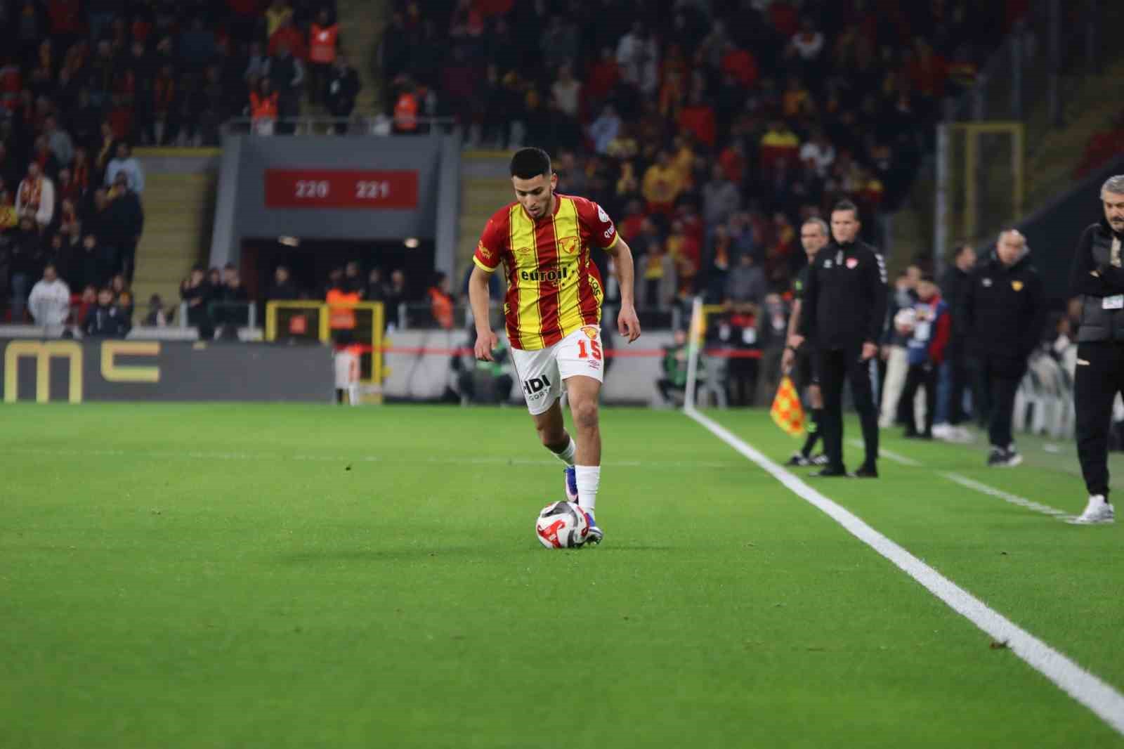trendyol super lig goztepe 0 eyupspor 0 ilk yari 15 rqVs9ZAA