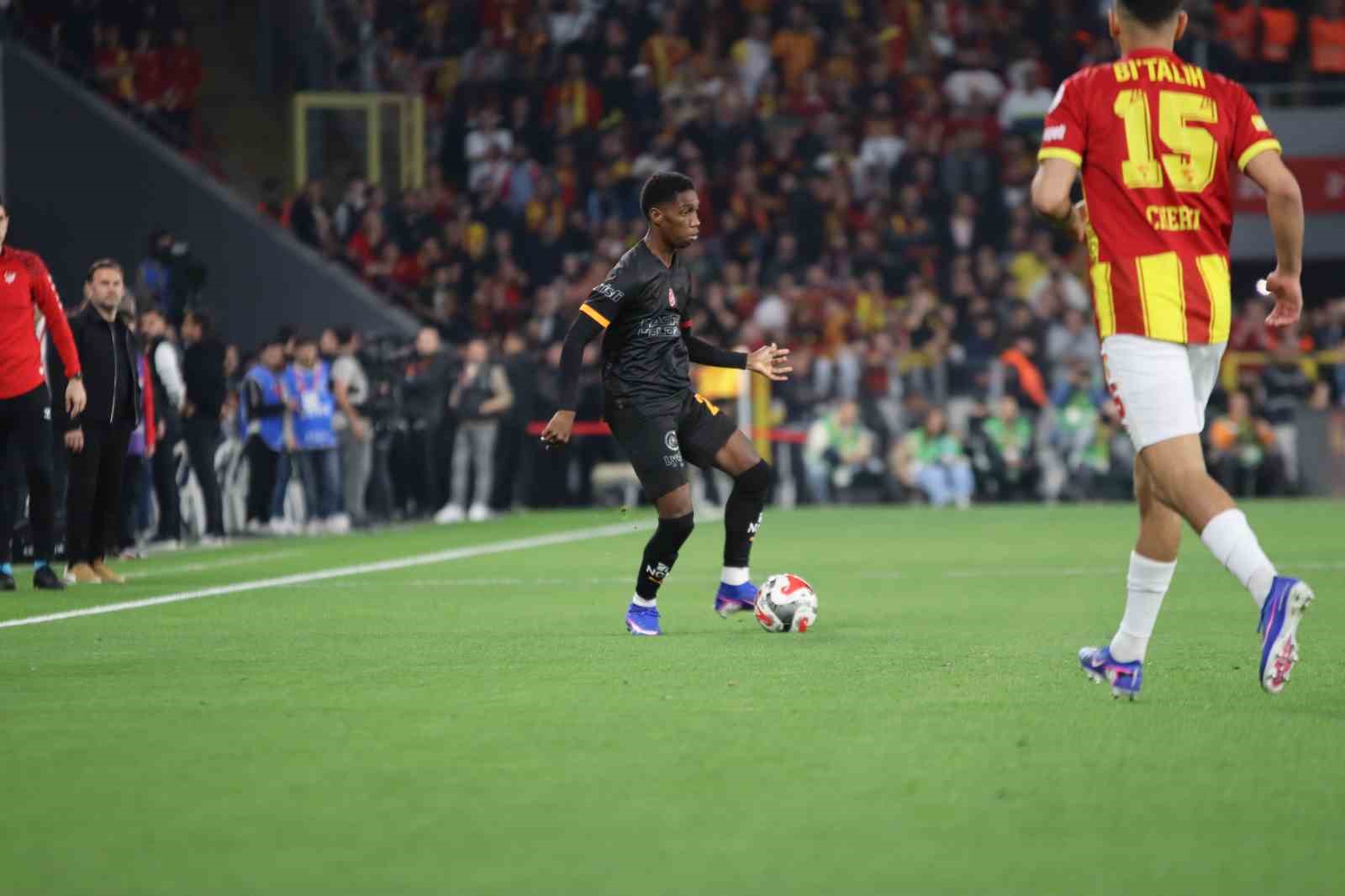 trendyol super lig goztepe 0 galatasaray 1 mac devam ediyor 11 efGDOIss