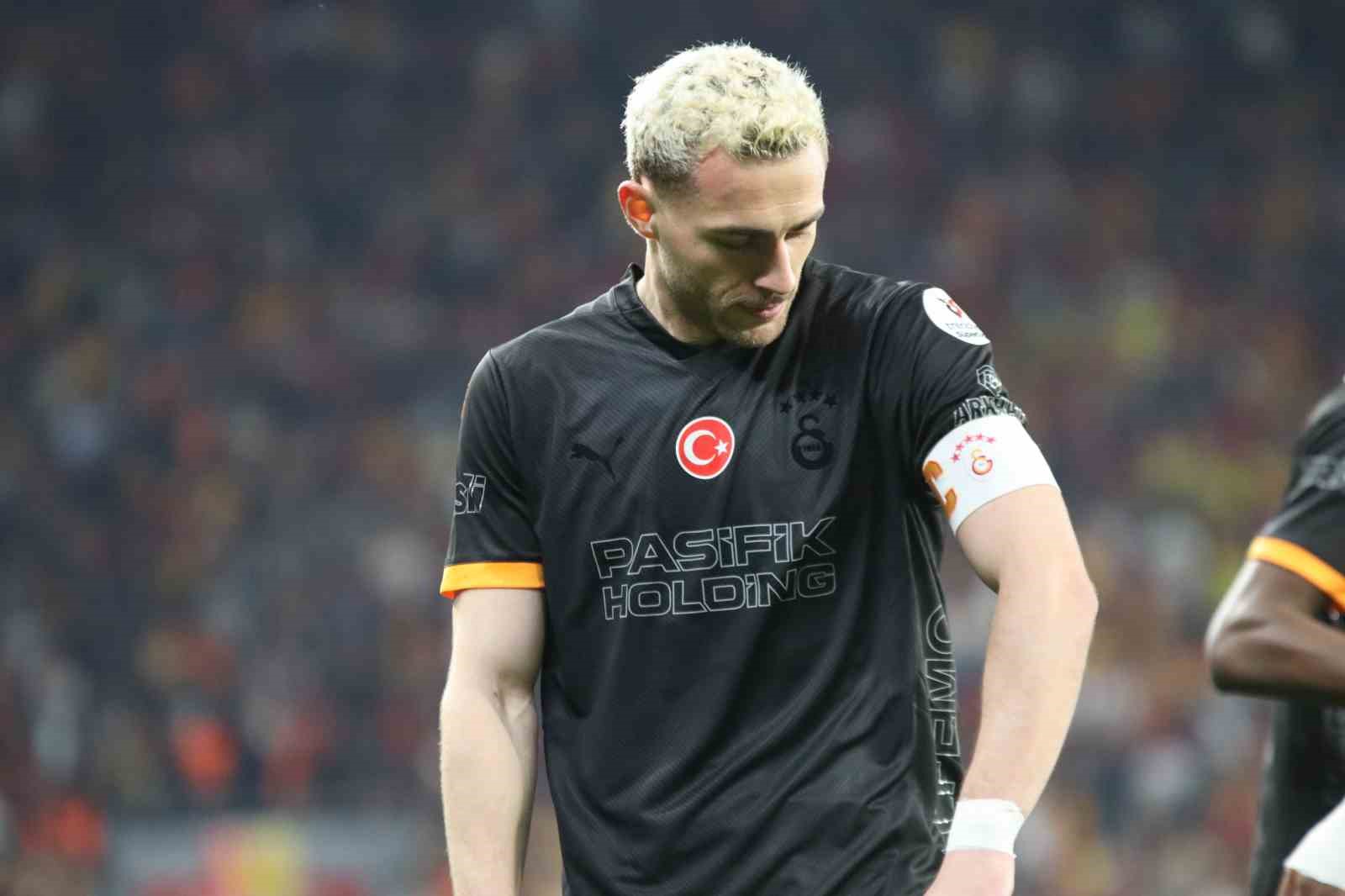 trendyol super lig goztepe 0 galatasaray 1 mac devam ediyor 21 KQSQw6RQ