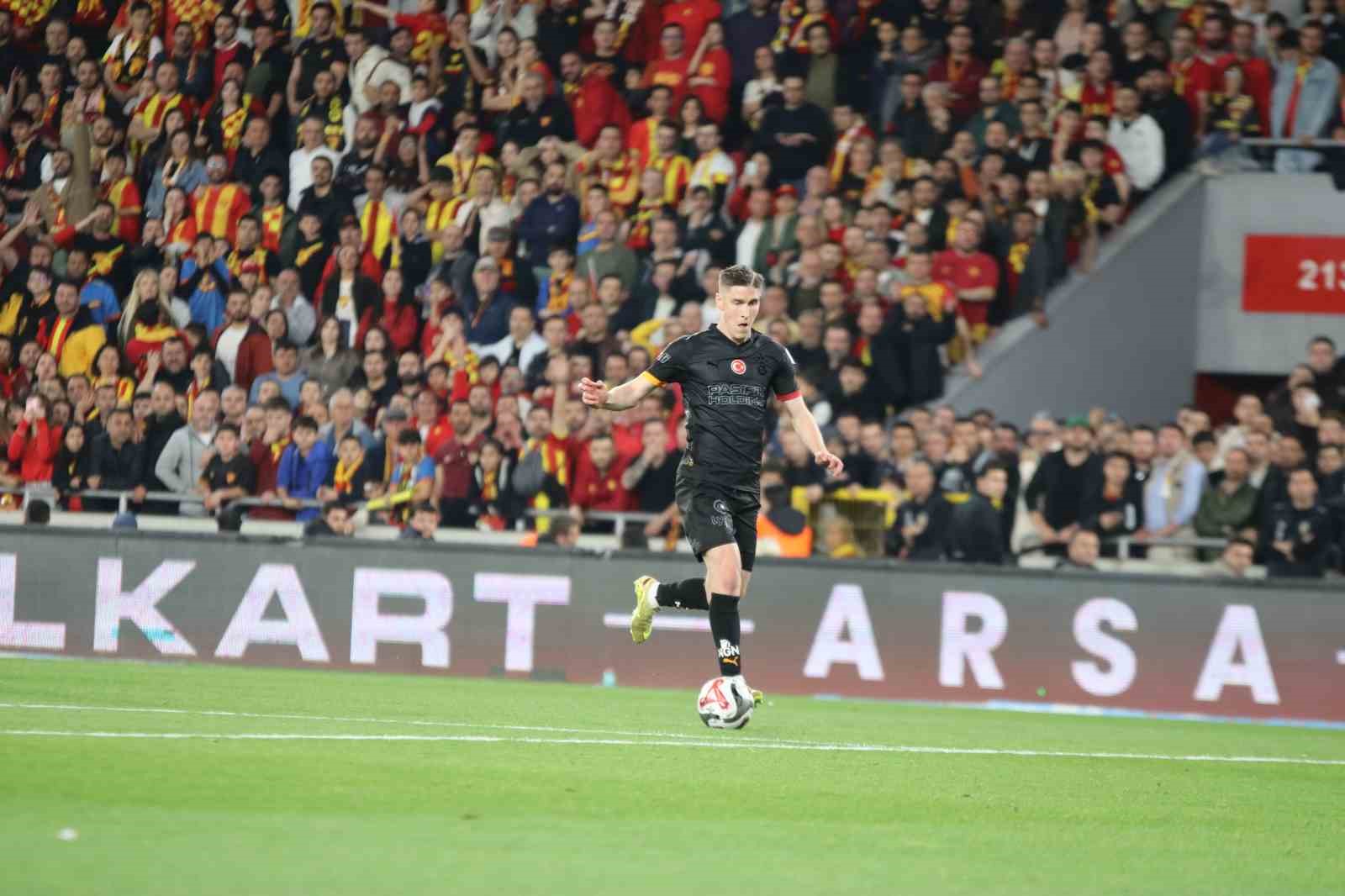 trendyol super lig goztepe 0 galatasaray 2 ilk yari 2 gnLGWbTV