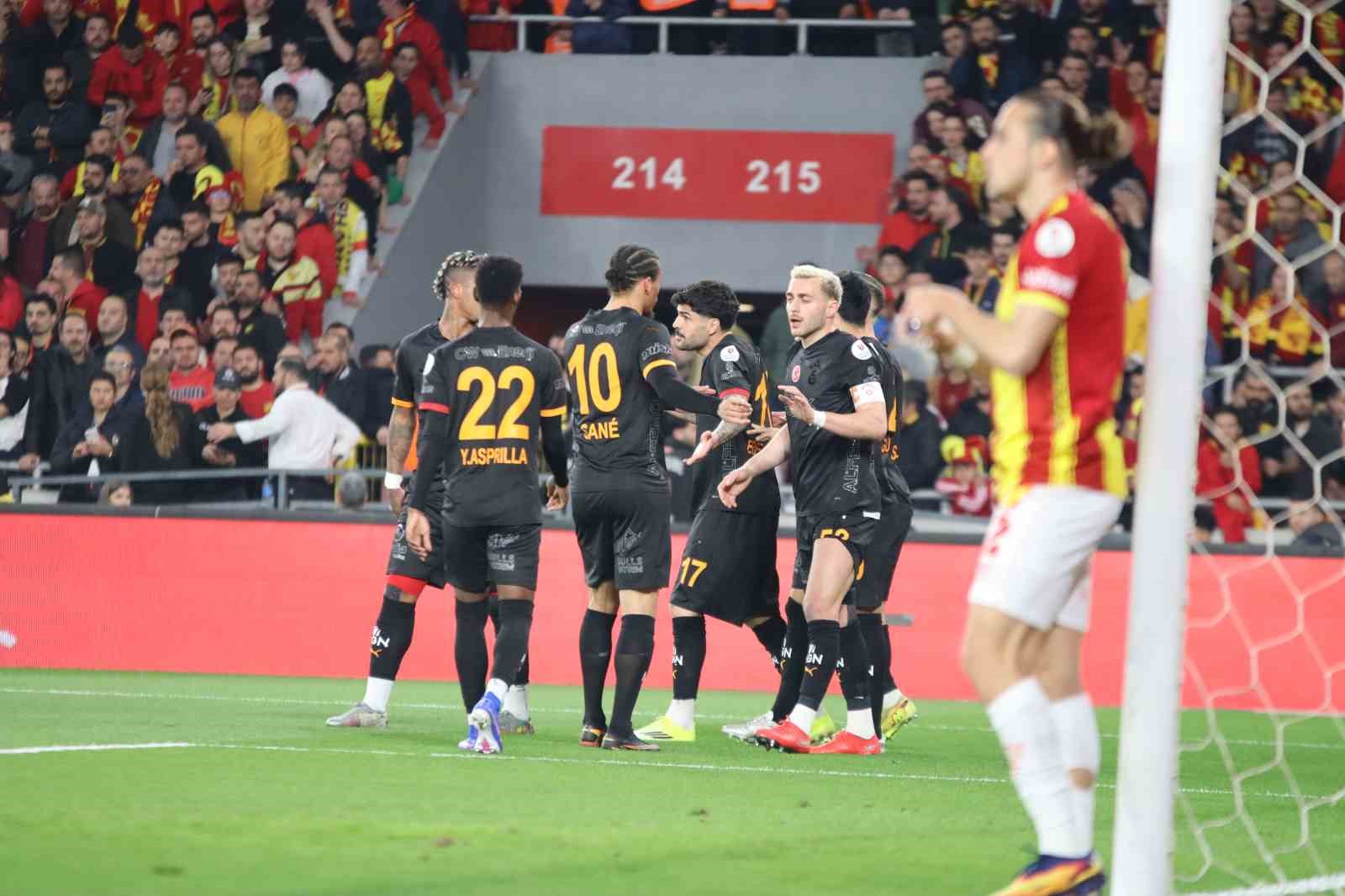 trendyol super lig goztepe 0 galatasaray 2 ilk yari 7