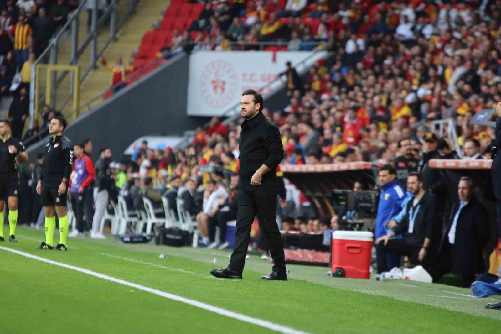 trendyol super lig goztepe 0 kayserispor 0 ilk yari 13 nEDL9hv9