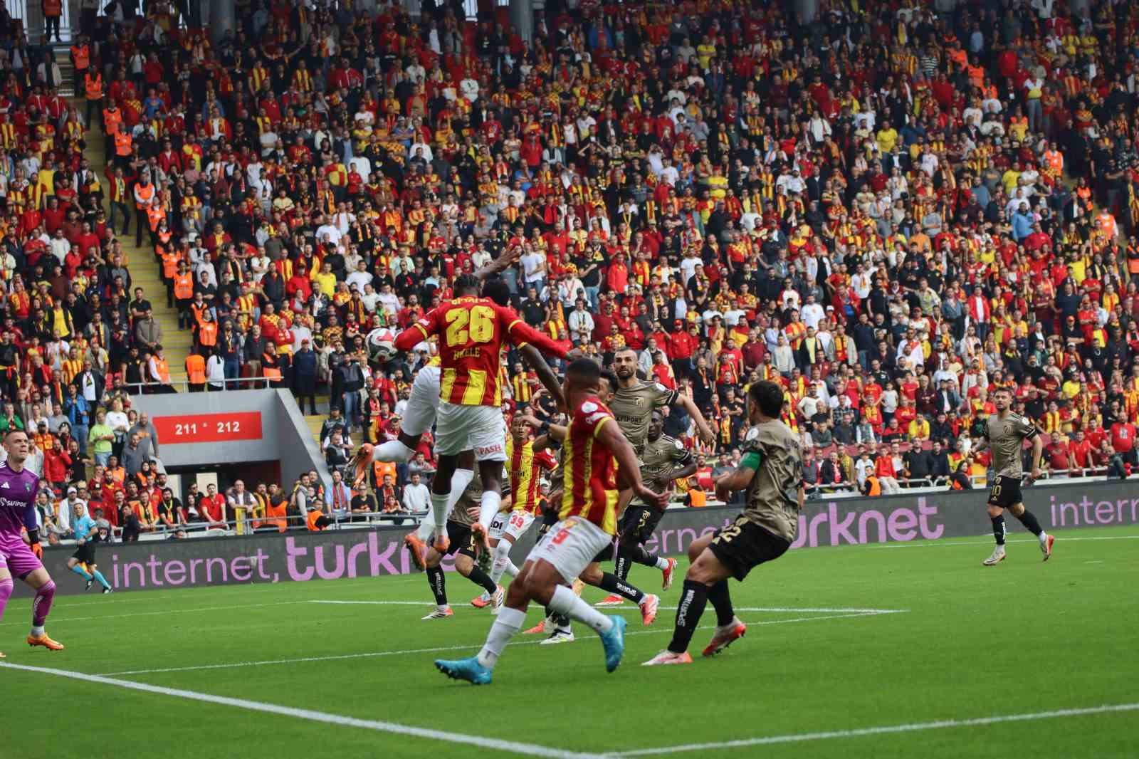 trendyol super lig goztepe 0 kocaelispor 0 ilk yari 14 rEqkD5UE