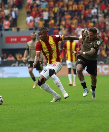 trendyol-super-lig-goztepe-0-kocaelispor-0-ilk-yari-ylKPm7p6.jpg