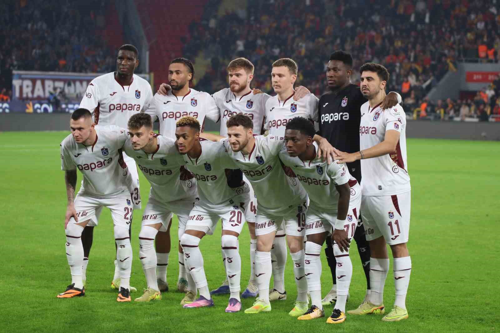 trendyol super lig goztepe 0 trabzonspor 0 mac devam ediyor 10 e6lmg48T