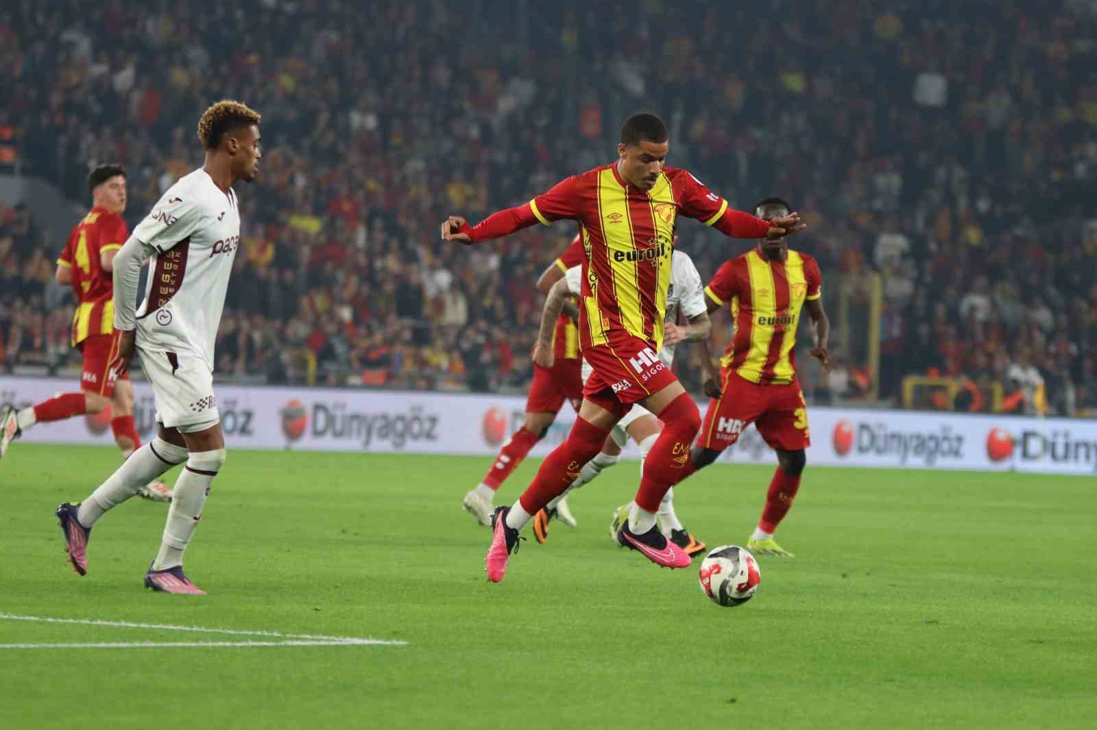 trendyol super lig goztepe 0 trabzonspor 0 mac devam ediyor 13