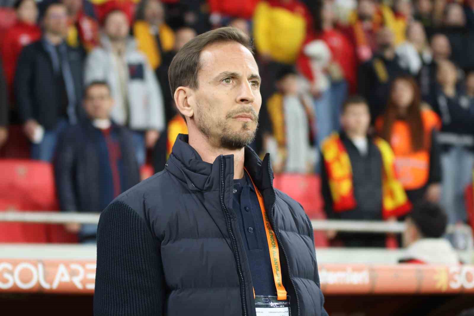 Trendyol Süper Lig: Göztepe: 1 - Alanyaspor: 1 (İlk yarı) 8 trendyol super lig goztepe 1 alanyaspor 1 ilk yari 4 H4ZMy5Dz