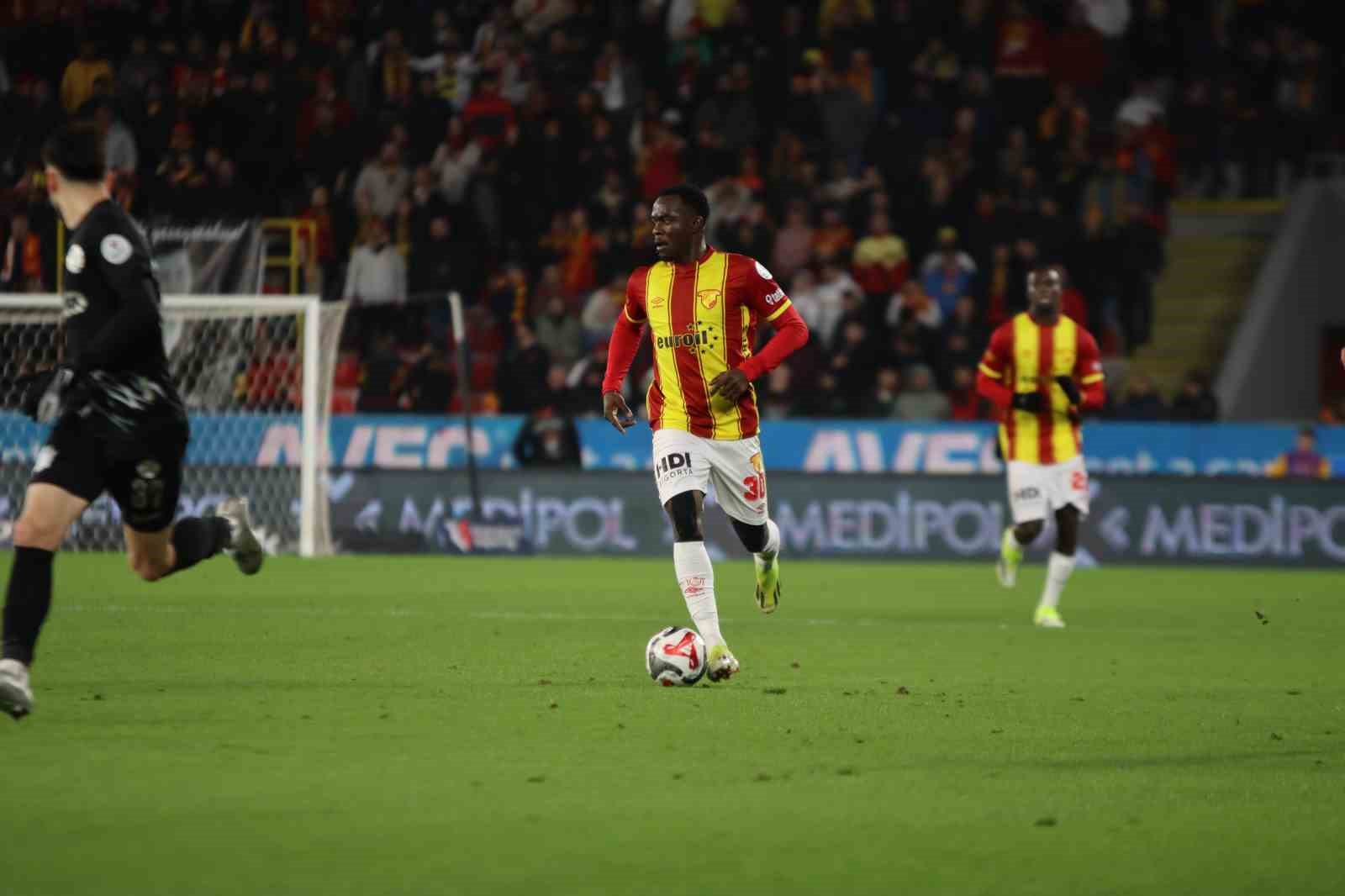 trendyol super lig goztepe 1 caykur rizespor 0 ilk yari 10 2qRuEDCl