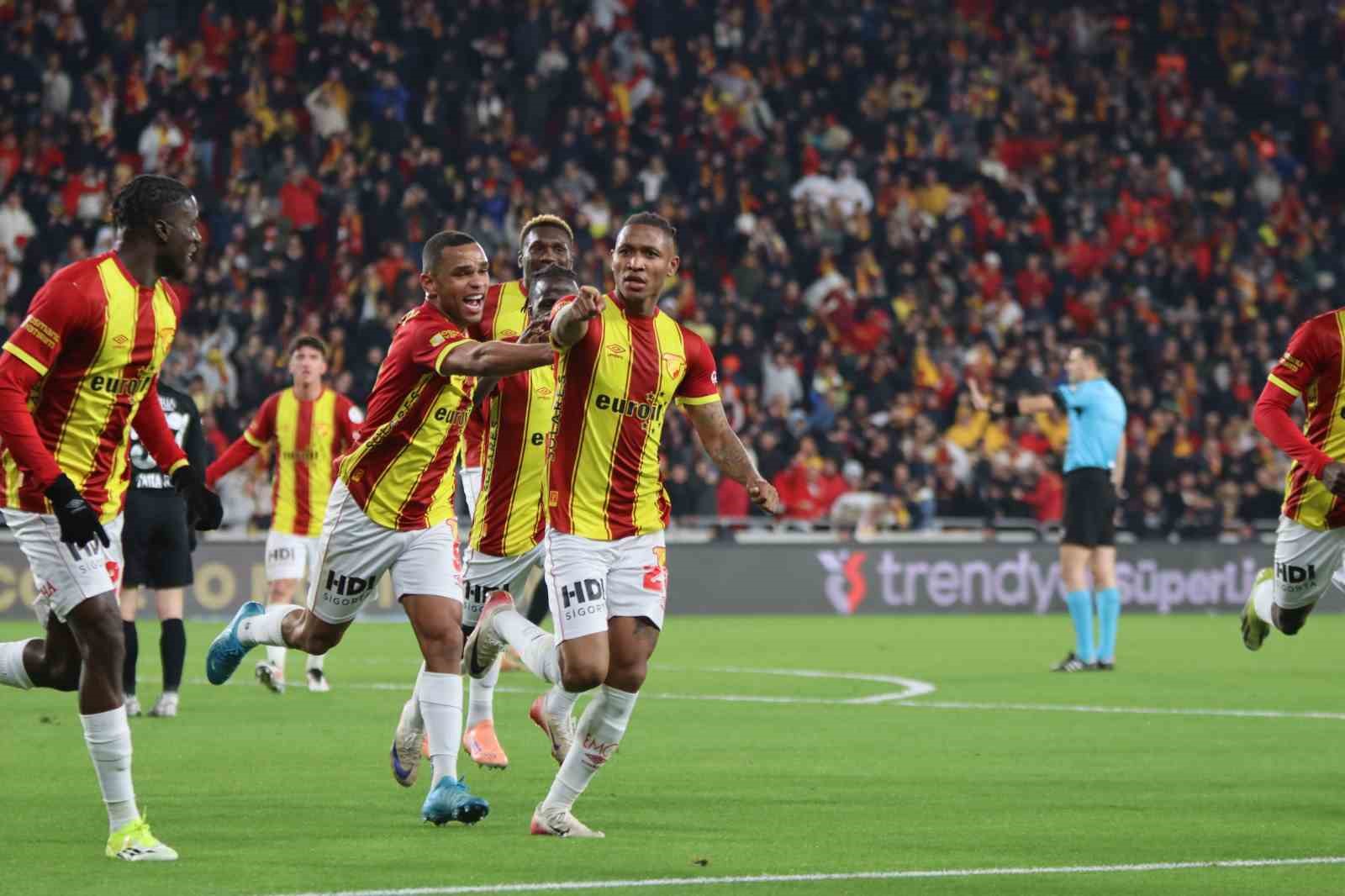 trendyol super lig goztepe 1 caykur rizespor 0 ilk yari 15 CyMOQfqA