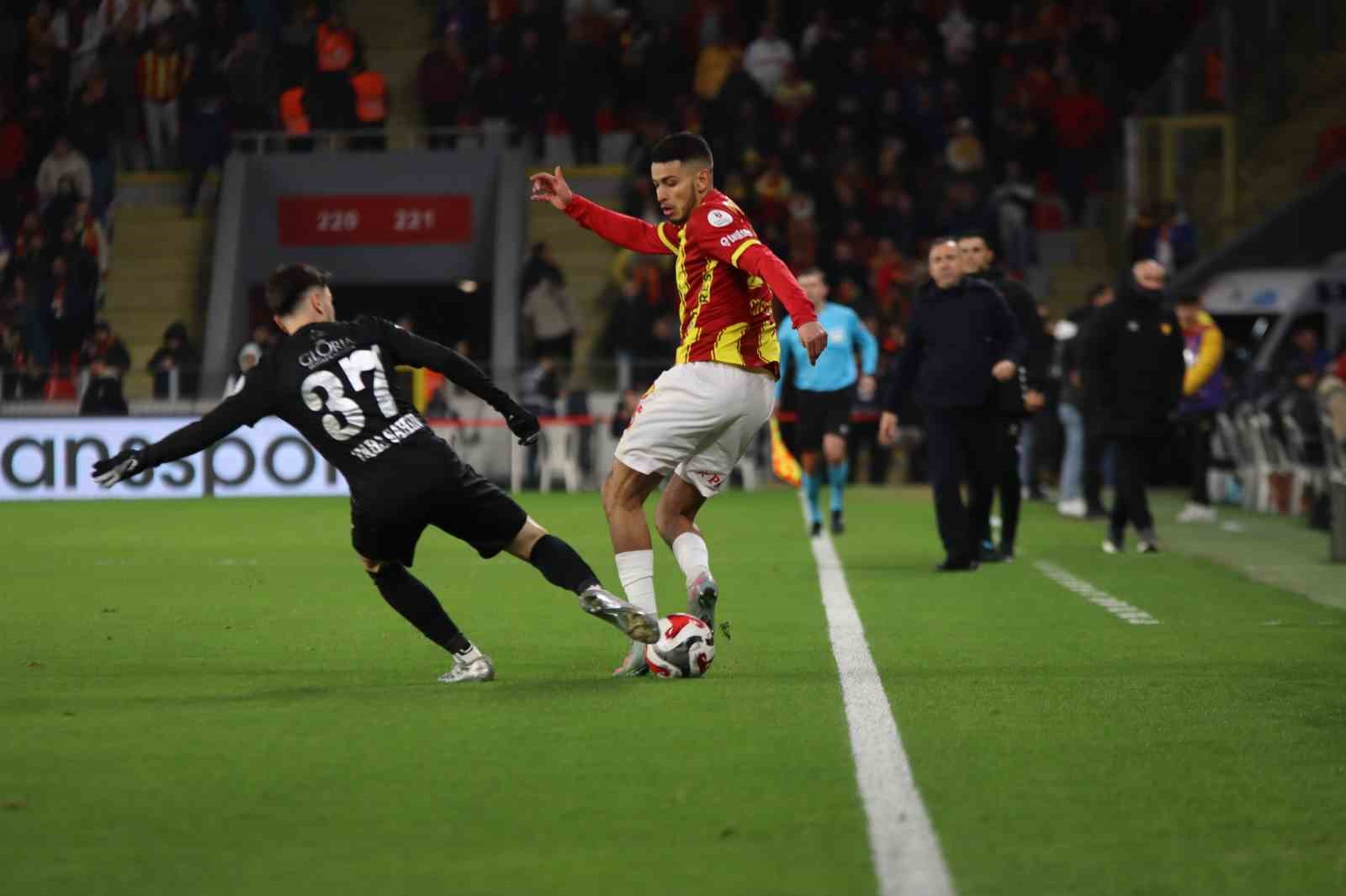 trendyol super lig goztepe 1 caykur rizespor 0 ilk yari 2 ckqV17if