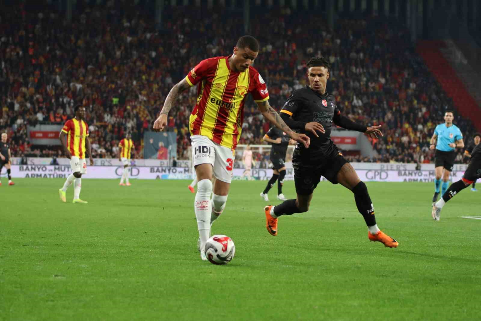 trendyol super lig goztepe 1 galatasaray 3 mac sonucu 10 pd8YdEgD