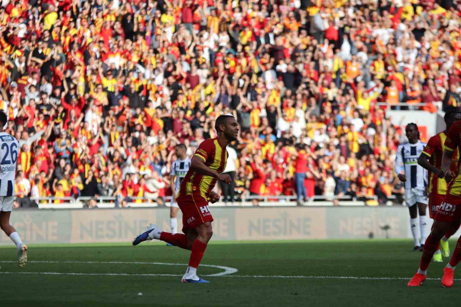 trendyol super lig goztepe 1 kasimpasa 1 ilk yari 13 DSm8nV8X