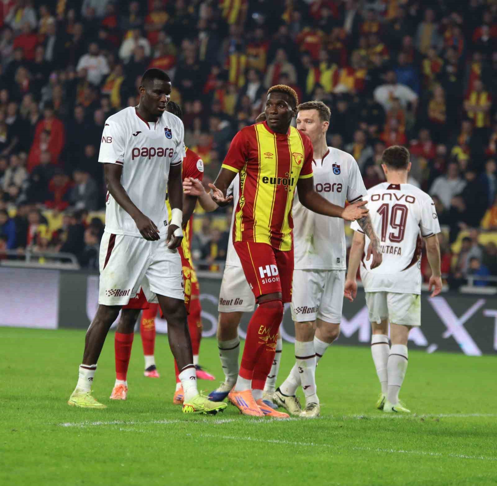 trendyol super lig goztepe 1 trabzonspor 2 mac sonucu 12 Ikbs3XM9