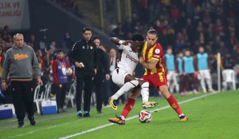 trendyol-super-lig-goztepe-1-trabzonspor-2-mac-sonucu-fuDDi724.jpg