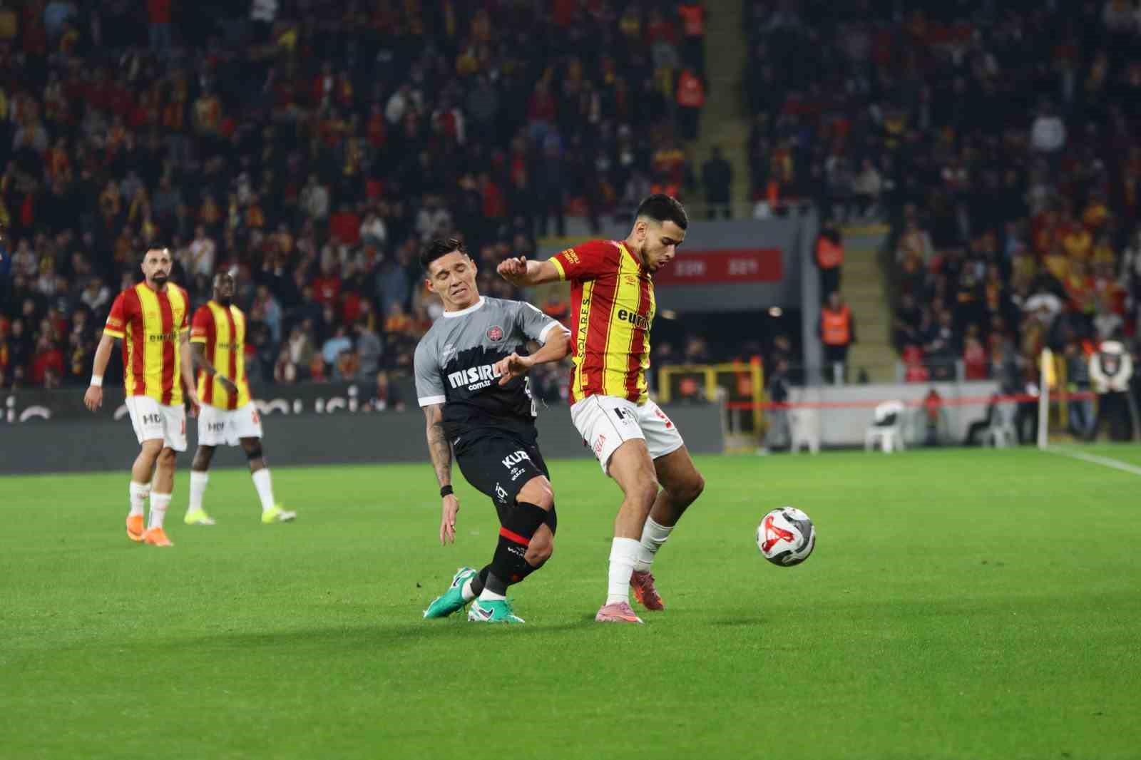 trendyol super lig goztepe 2 fatih karagumruk 1 ilk yari 0 YB16qAb9