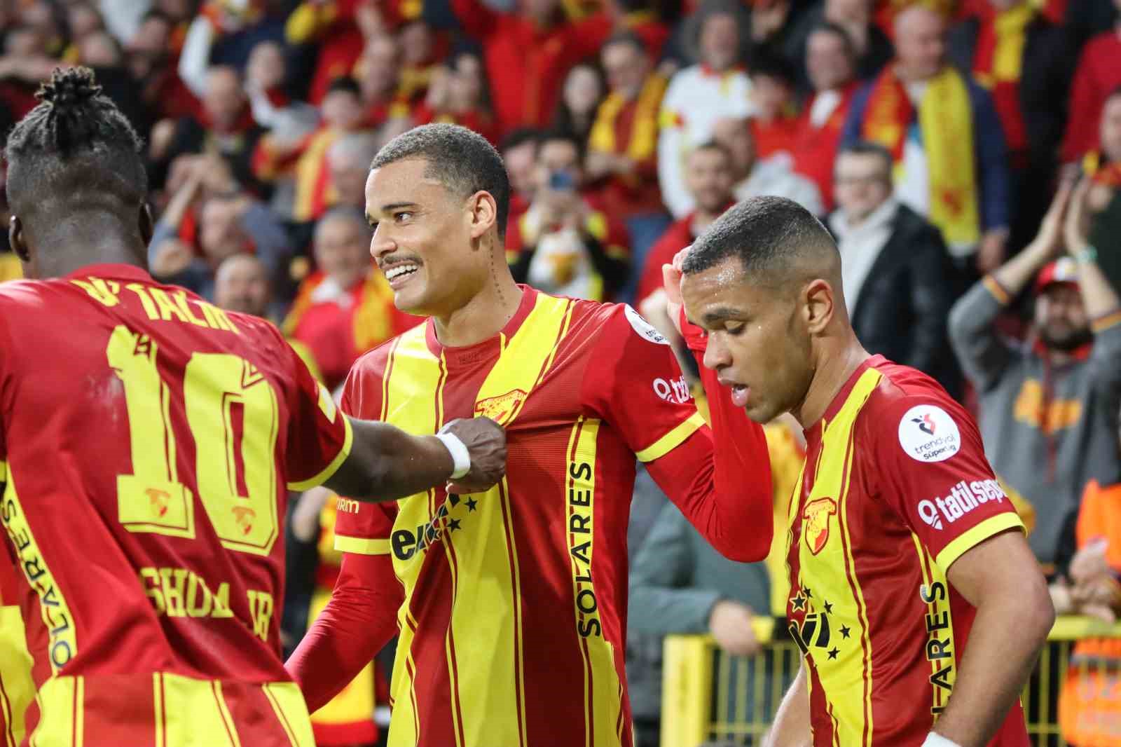 trendyol super lig goztepe 2 fatih karagumruk 1 ilk yari 26 v4YWRdKA
