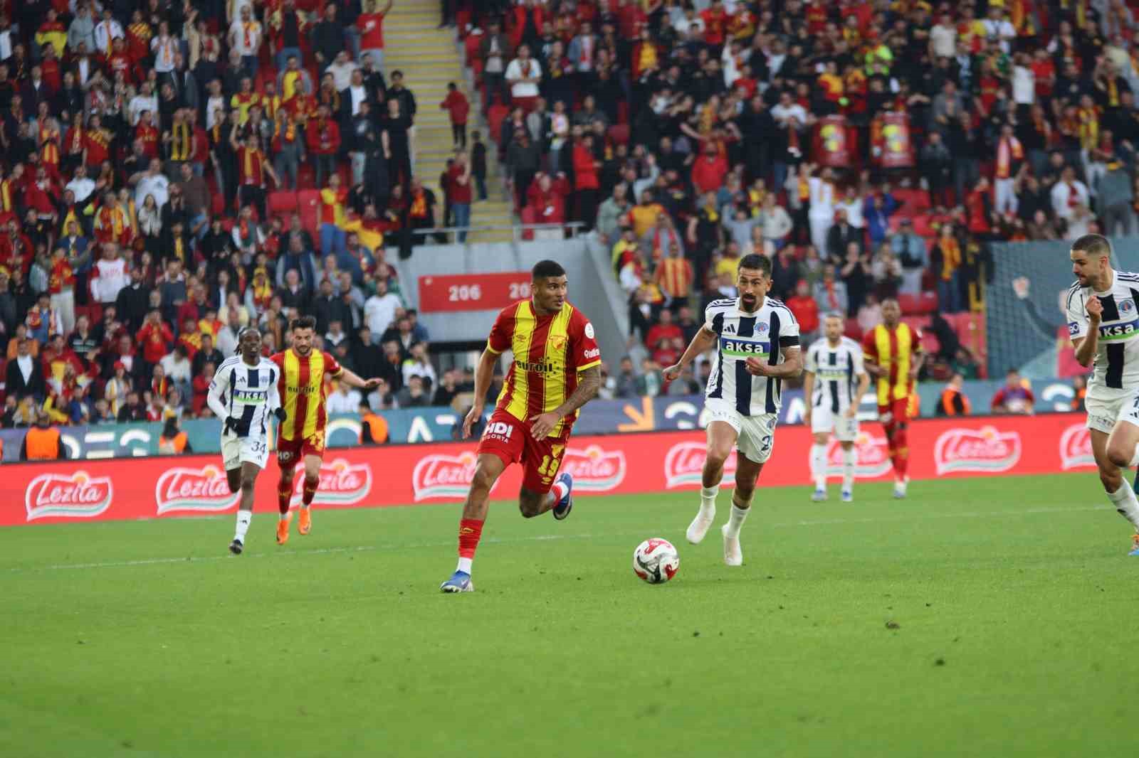 trendyol super lig goztepe 3 kasimpasa 3 mac sonucu 11 GwnqqKKd