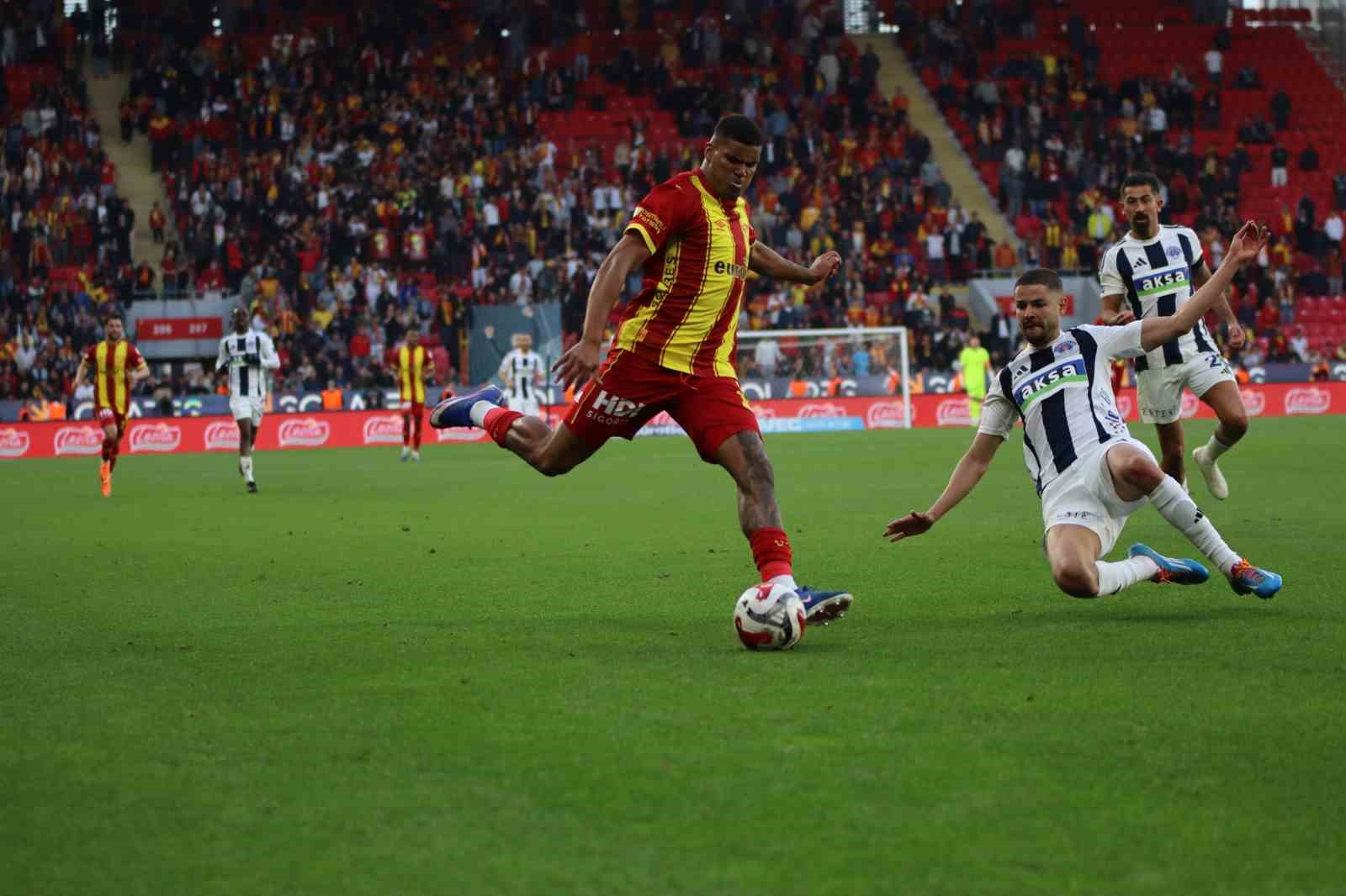 trendyol super lig goztepe 3 kasimpasa 3 mac sonucu 12 UX3paR7n