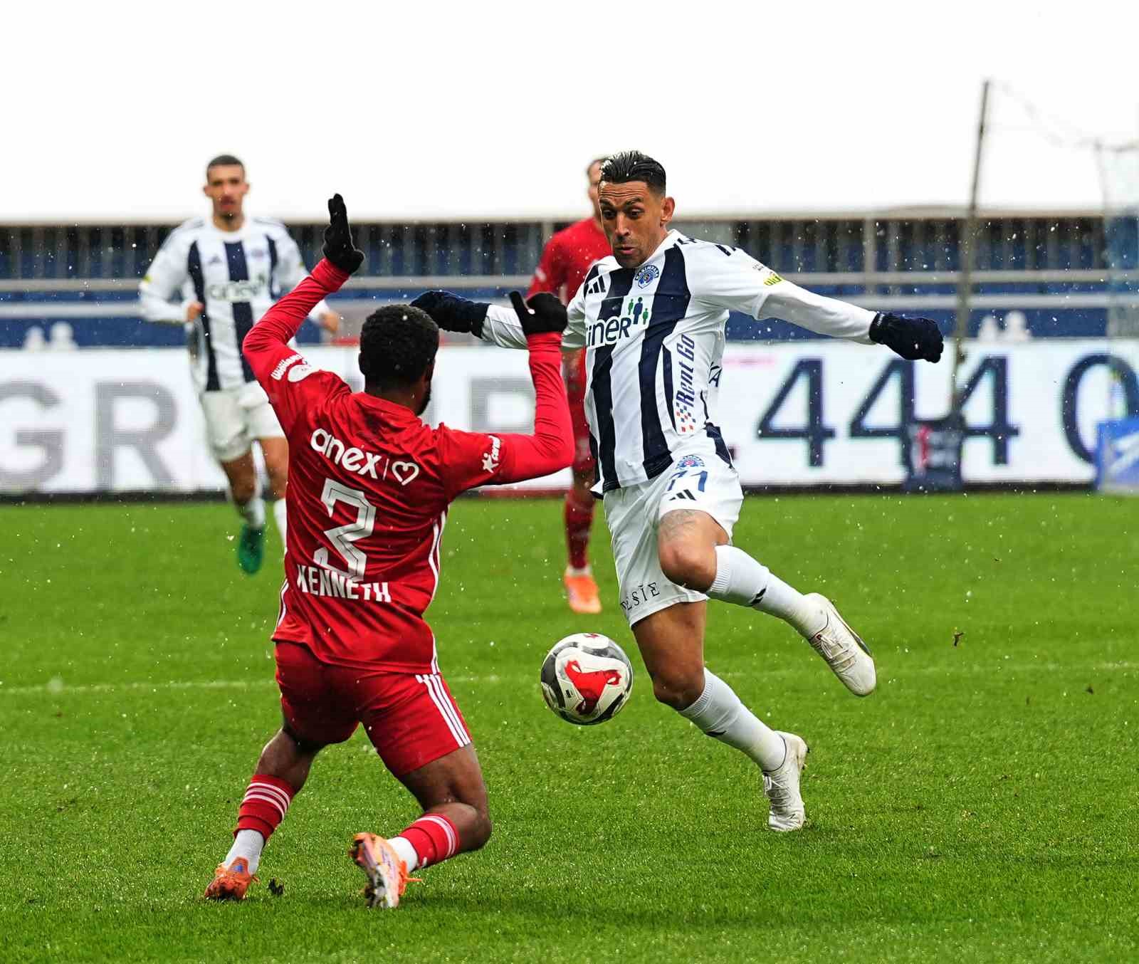 trendyol super lig kasimpasa 0 antalyaspor 0 mac devam ediyor 0