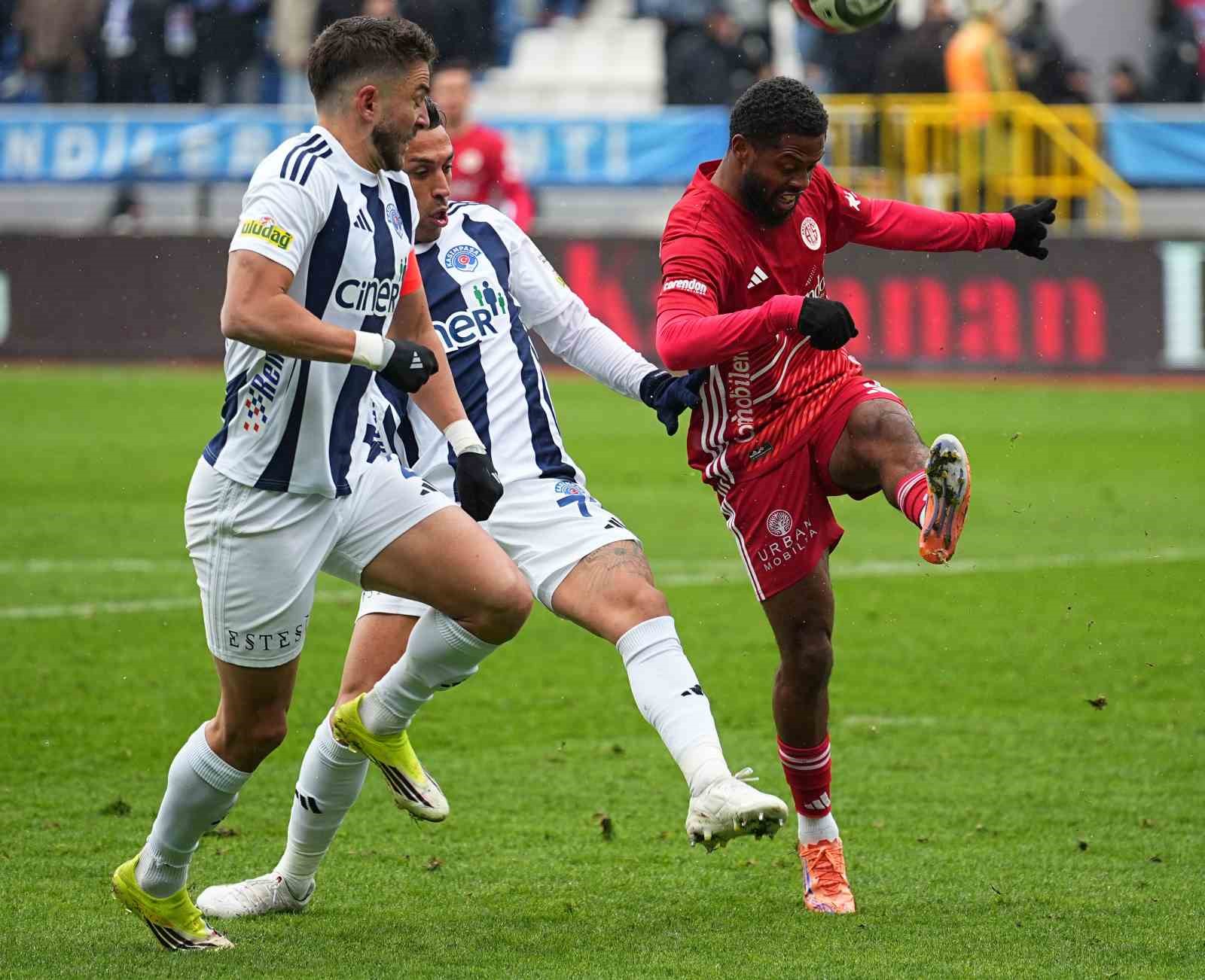 trendyol super lig kasimpasa 0 antalyaspor 0 mac devam ediyor 18