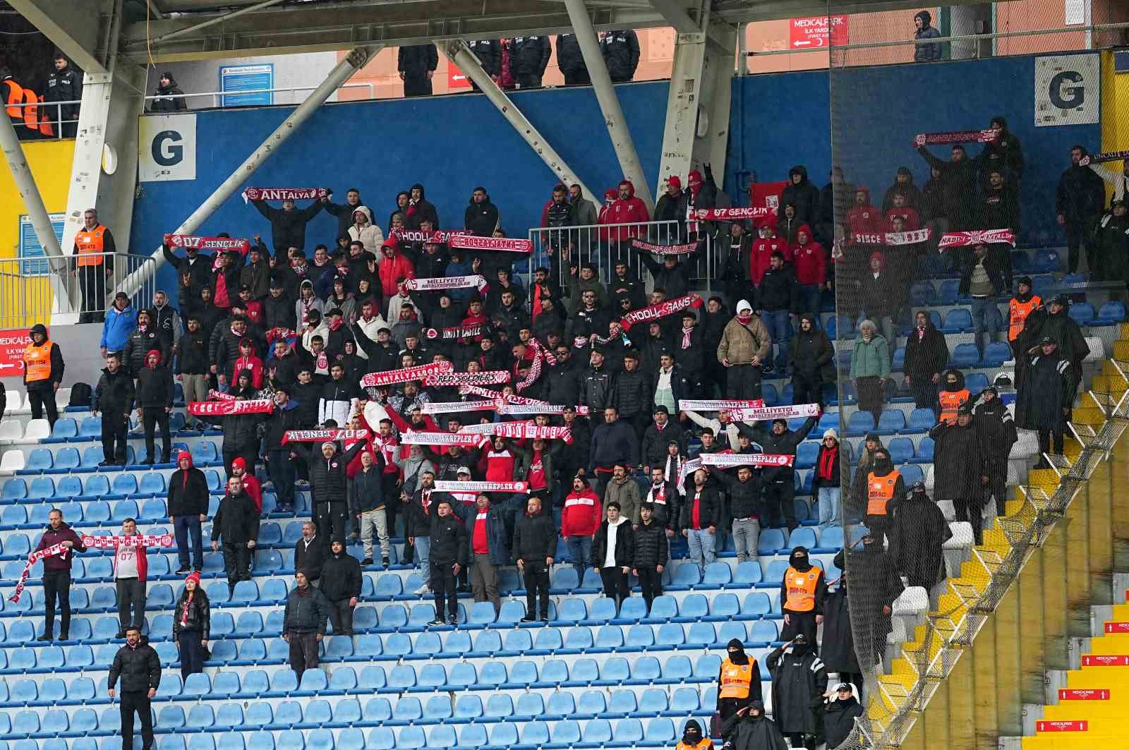 trendyol super lig kasimpasa 0 antalyaspor 0 mac devam ediyor 2 BWbpNCtI