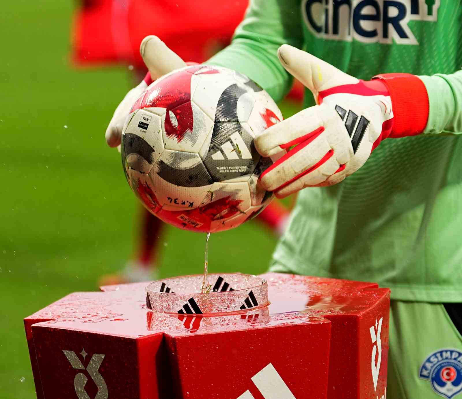 trendyol super lig kasimpasa 0 antalyaspor 0 mac devam ediyor 5 kP89HA2Y