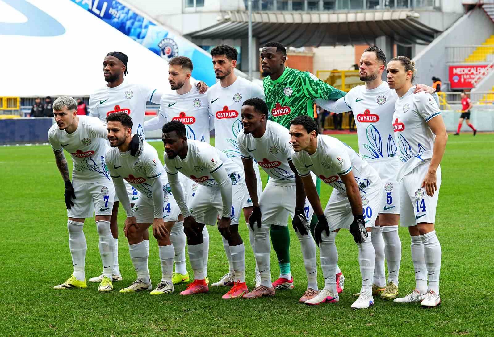 Trendyol Süper Lig: Kasımpaşa: 0 - Çaykur Rizespor: 0 (Maç devam ediyor) 5 trendyol super lig kasimpasa 0 caykur rizespor 0 mac devam ediyor 1 YzJkzYcT