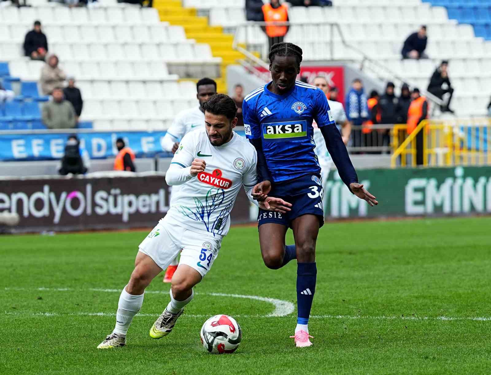 Trendyol Süper Lig: Kasımpaşa: 0 - Çaykur Rizespor: 0 (Maç devam ediyor) 18 trendyol super lig kasimpasa 0 caykur rizespor 0 mac devam ediyor 14 LU1kkcQX