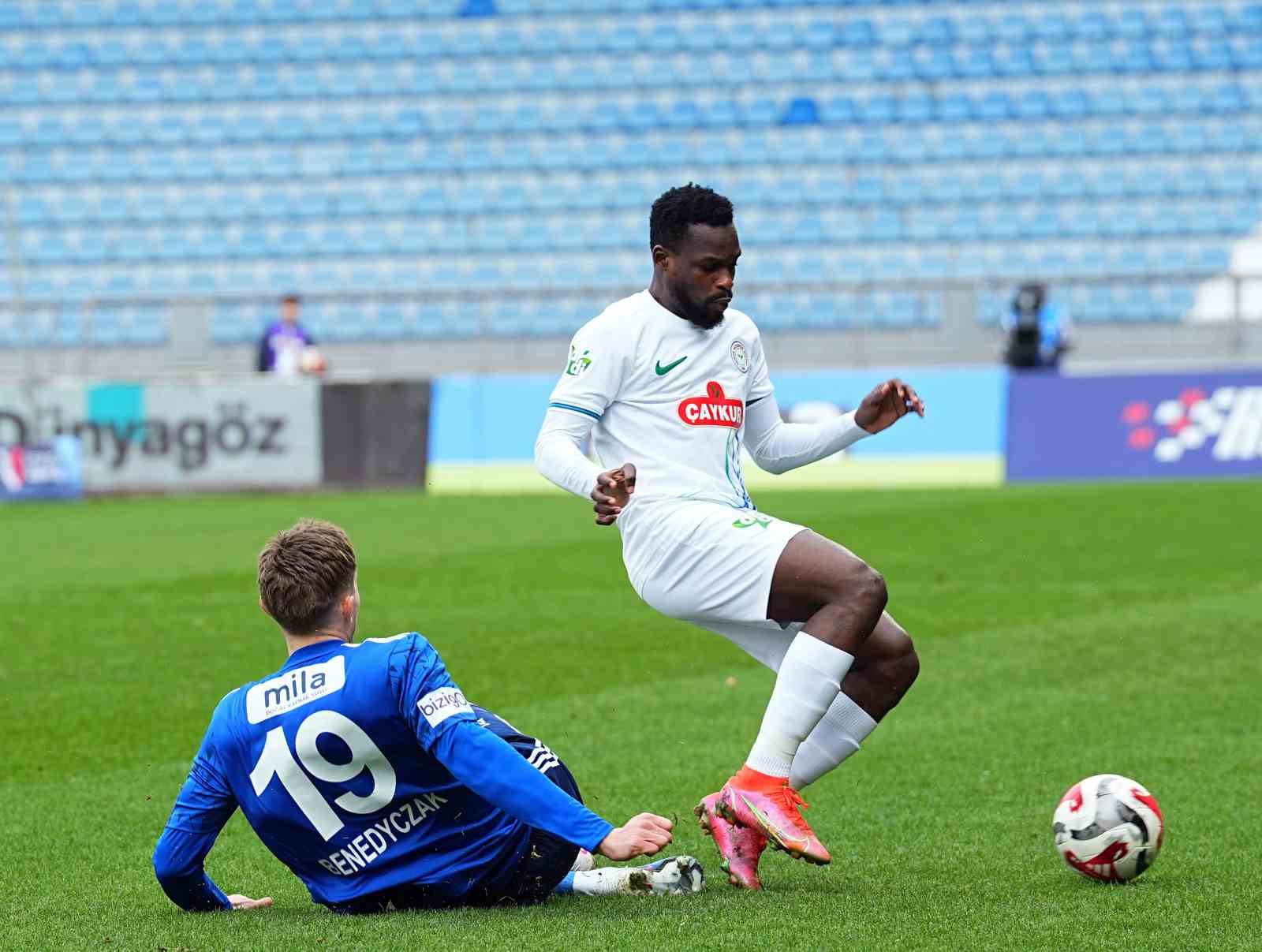 Trendyol Süper Lig: Kasımpaşa: 0 - Çaykur Rizespor: 0 (Maç devam ediyor) 11 trendyol super lig kasimpasa 0 caykur rizespor 0 mac devam ediyor 7 IgryONrv