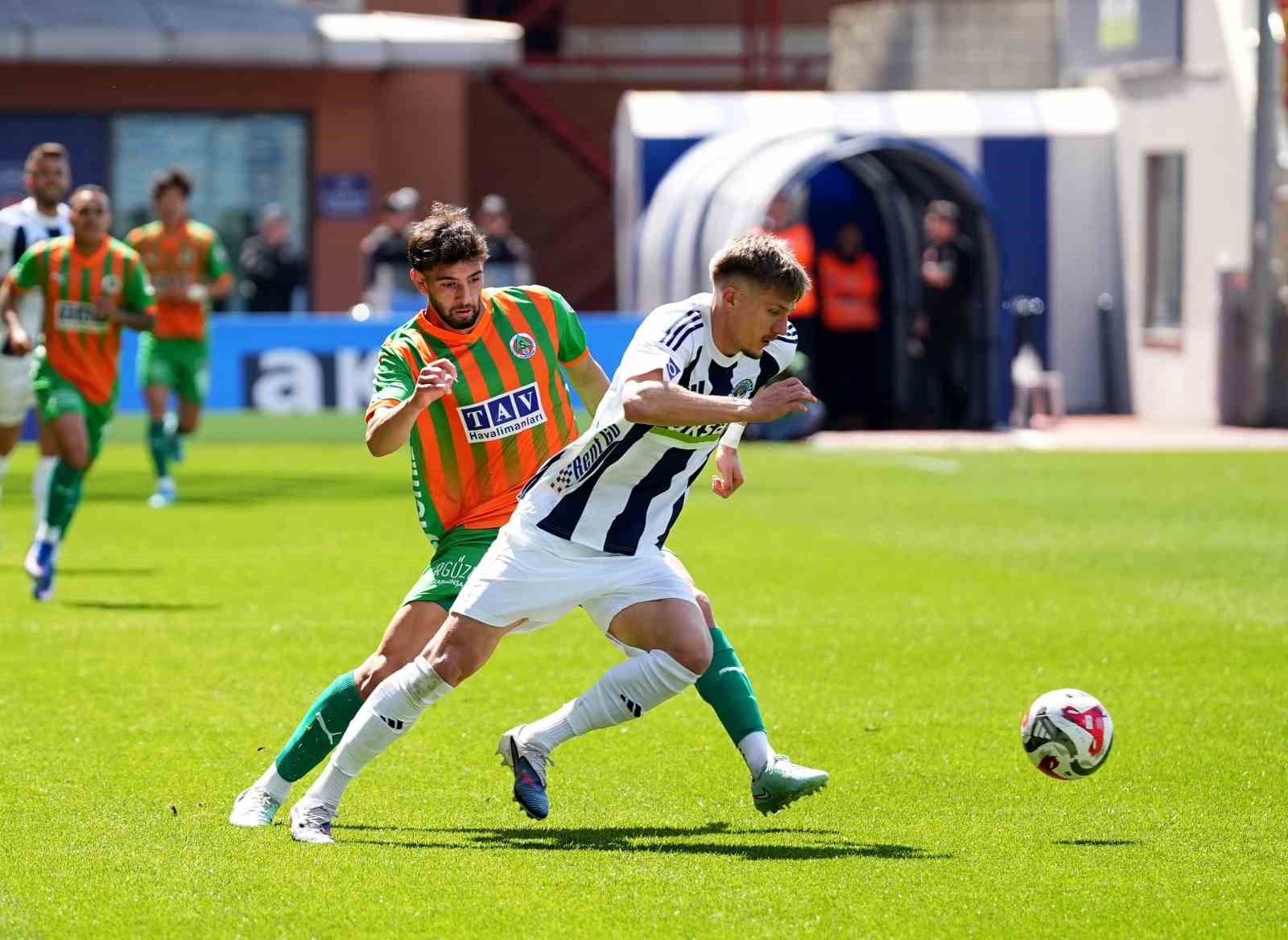 Trendyol Süper Lig: Kasımpaşa: 0 - Corendon Alanyaspor: 0 (Maç devam ediyor) 13 trendyol super lig kasimpasa 0 corendon alanyaspor 0 mac devam ediyor 9 j1iHkJPX