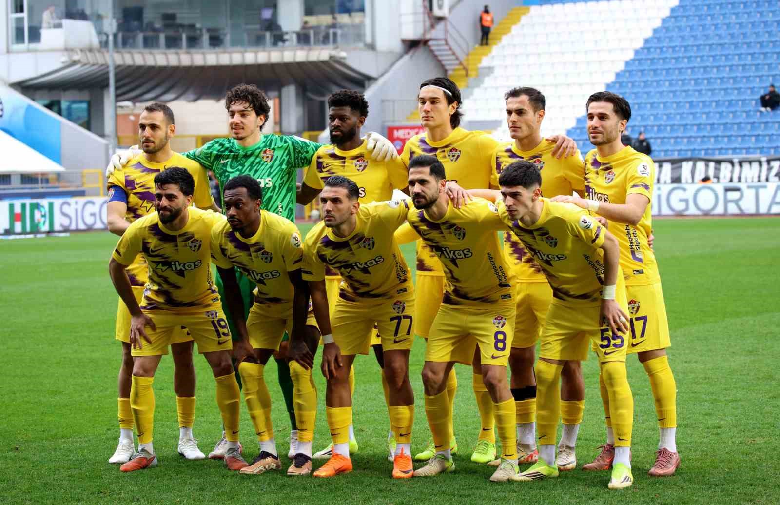 Trendyol Süper Lig: Kasımpaşa: 0 - Eyüpspor: 0 (Maç devam ediyor) 6 trendyol super lig kasimpasa 0 eyupspor 0 mac devam ediyor 2 MBe5nb2r