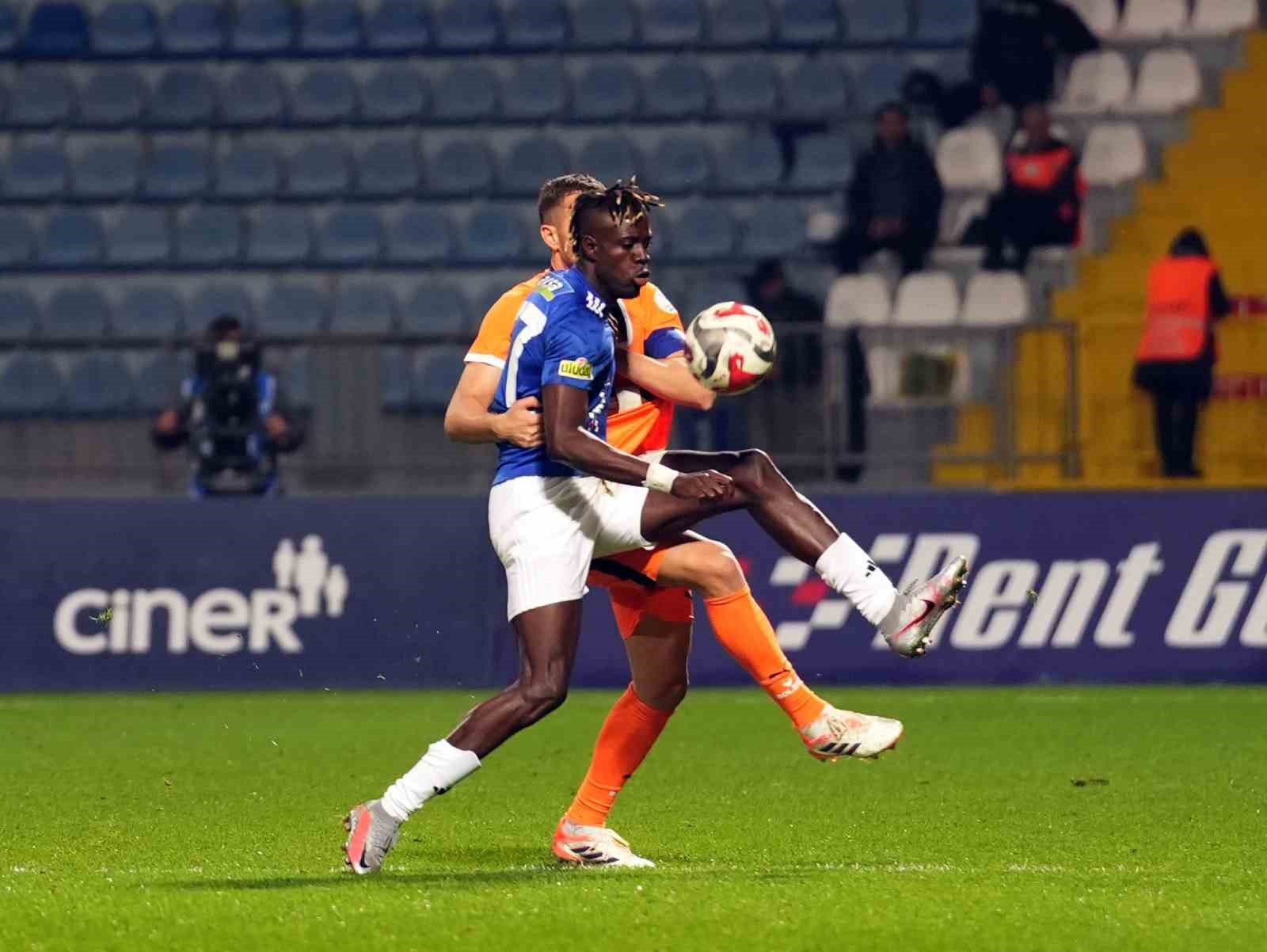 trendyol super lig kasimpasa 0 rams basaksehir 0 mac devam ediyor 12 bVT3V8u7