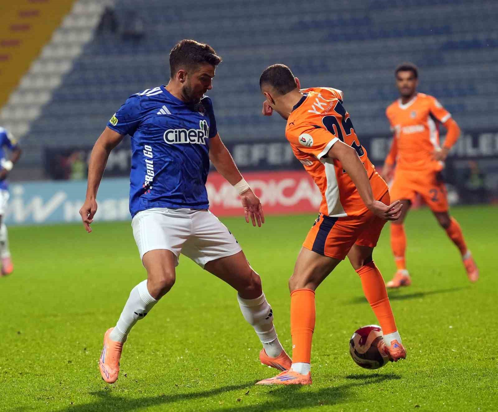 trendyol super lig kasimpasa 0 rams basaksehir 0 mac devam ediyor 14 8zOu8BLJ