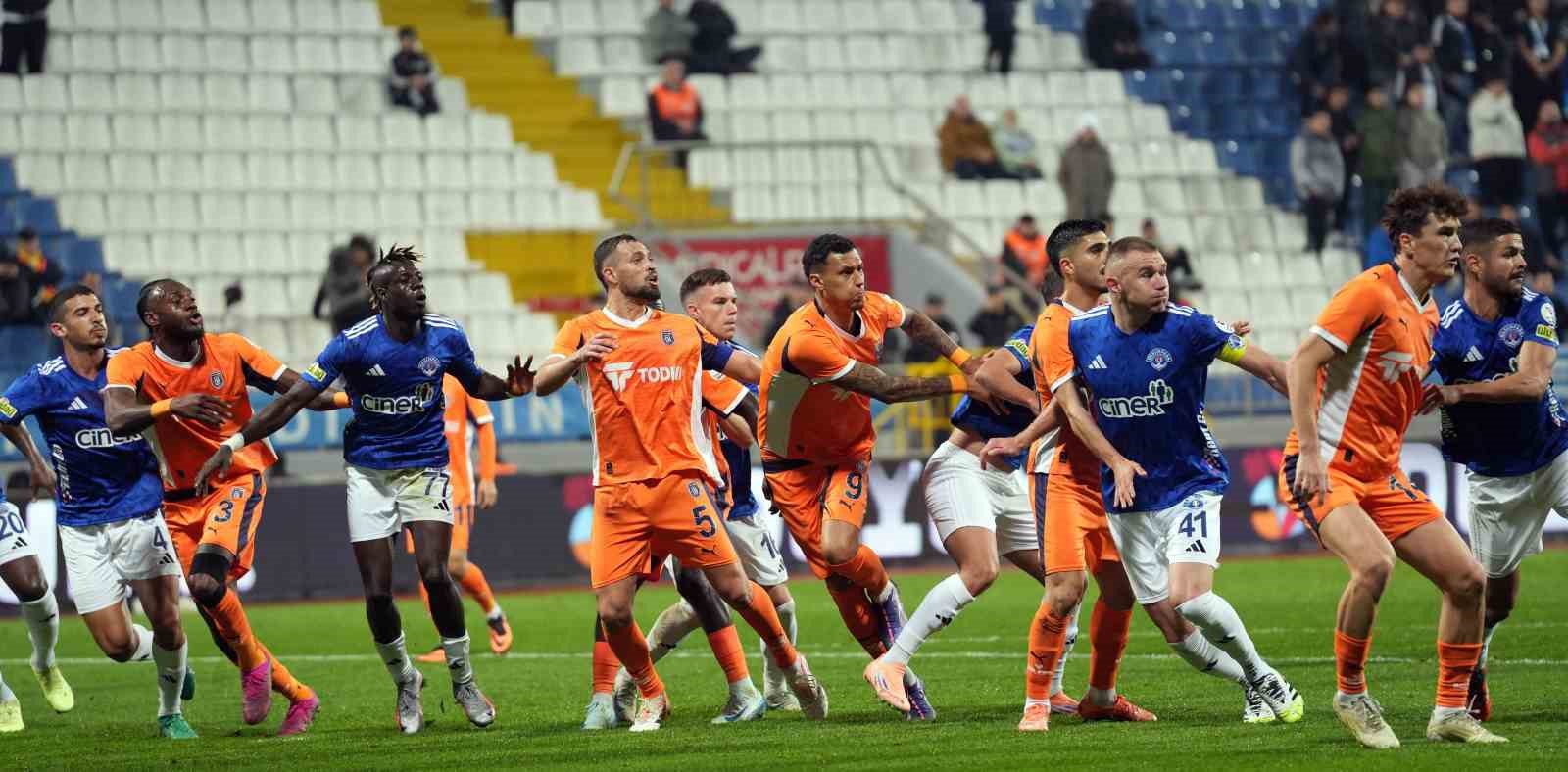 trendyol super lig kasimpasa 0 rams basaksehir 2 ilk yari 1 wwKWH3Fh